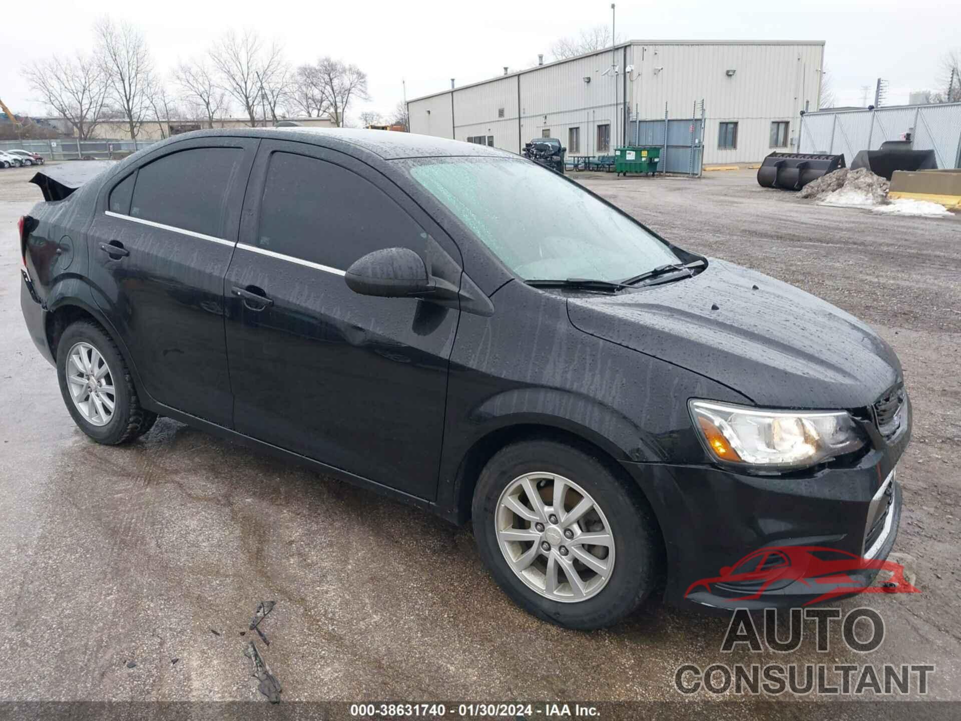 CHEVROLET SONIC 2018 - 1G1JD5SH6J4113527