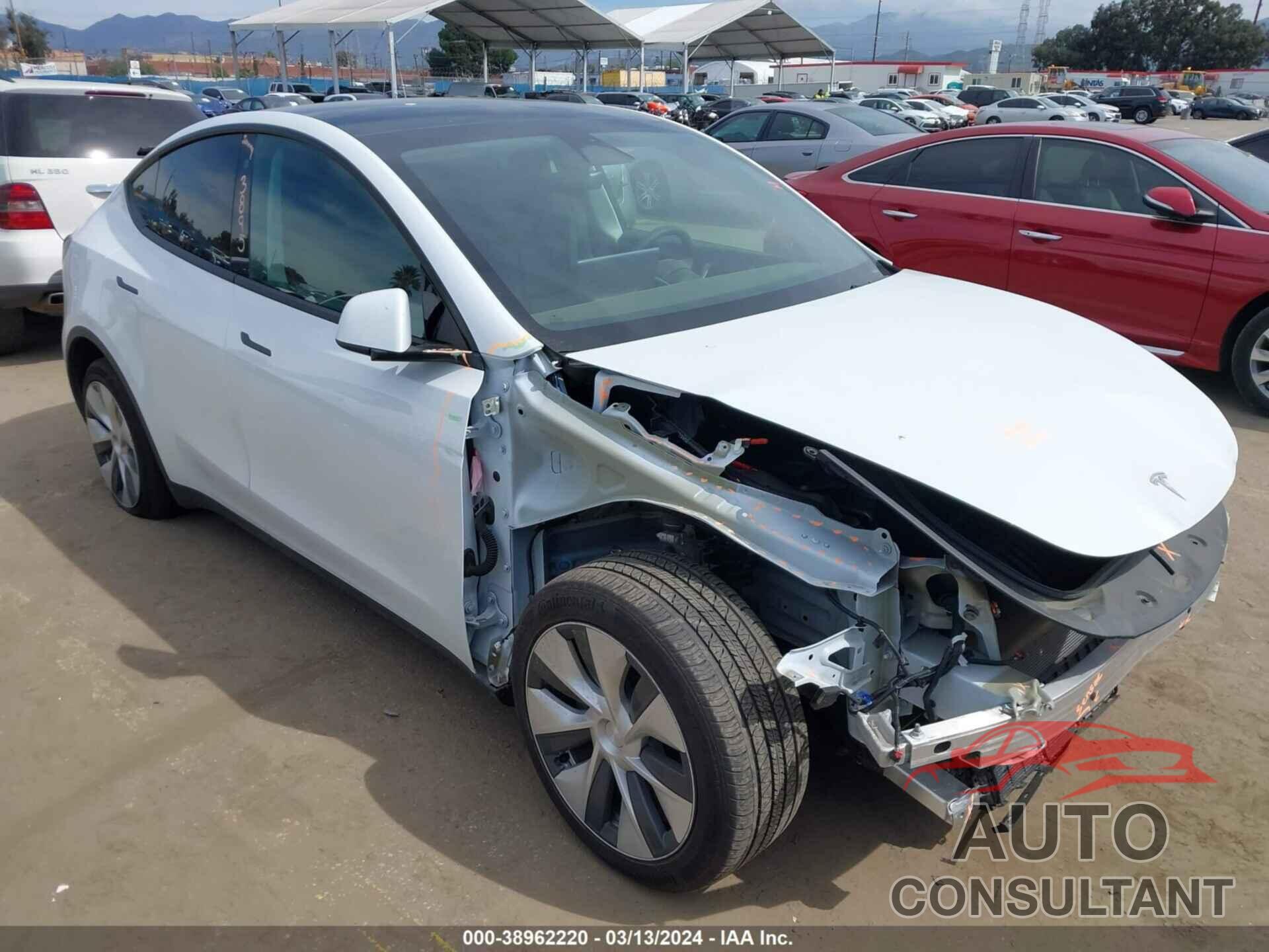 TESLA MODEL Y 2023 - 7SAYGAEE4PF625086