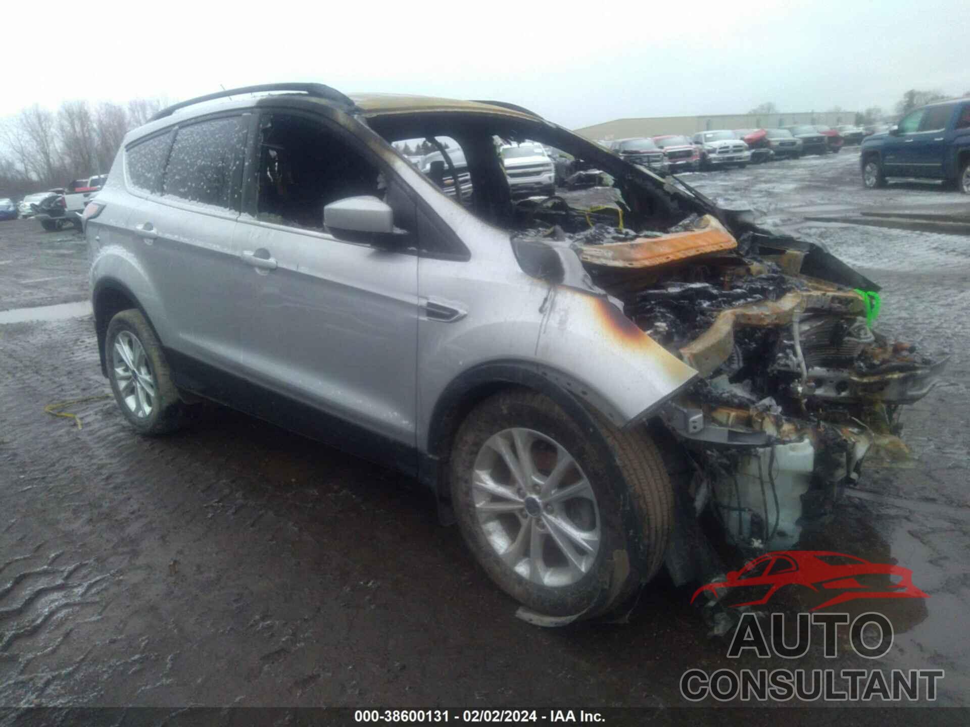 FORD ESCAPE 2018 - 1FMCU0GD7JUA76542