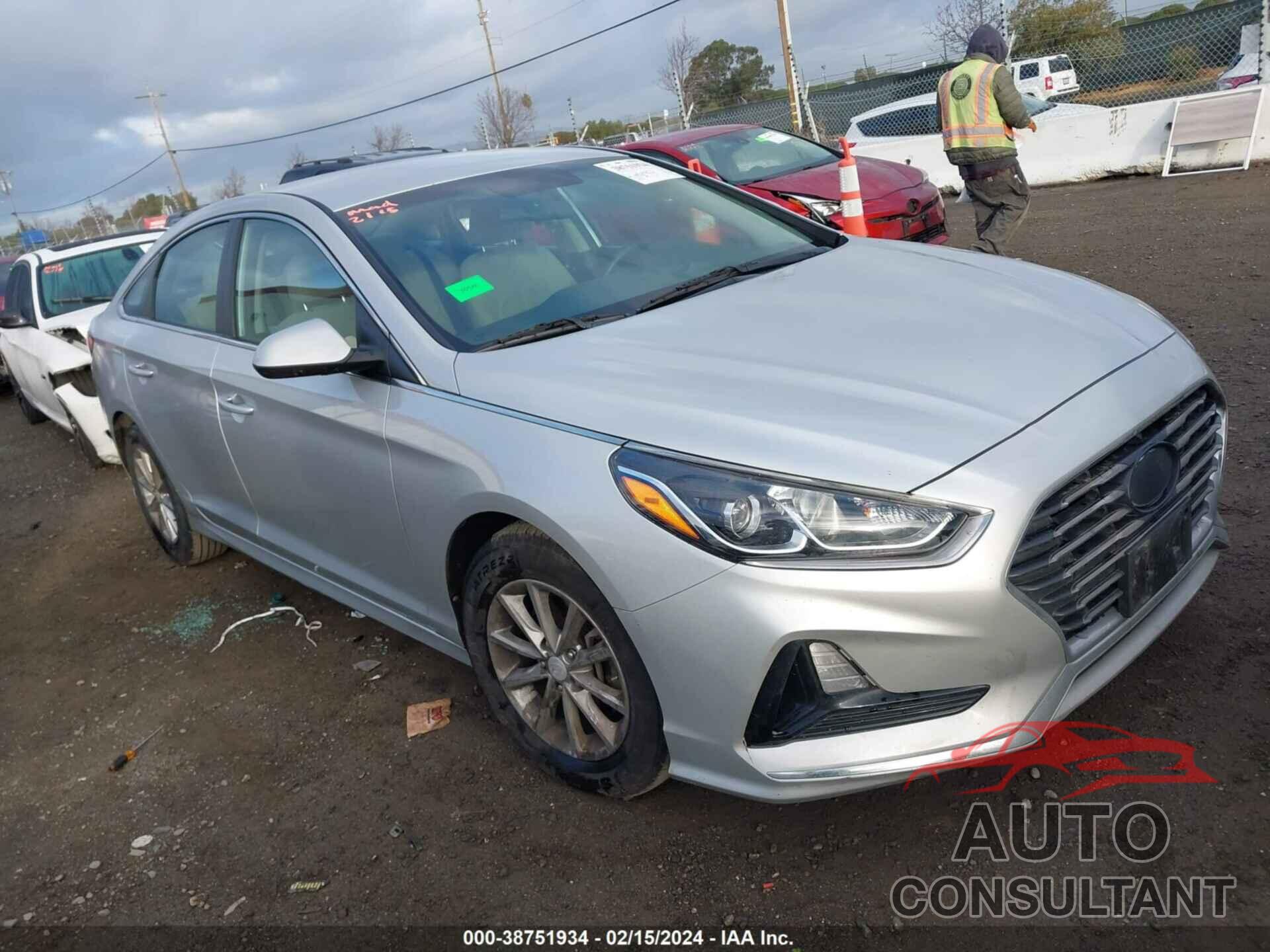 HYUNDAI SONATA 2018 - 5NPE24AF7JH699108