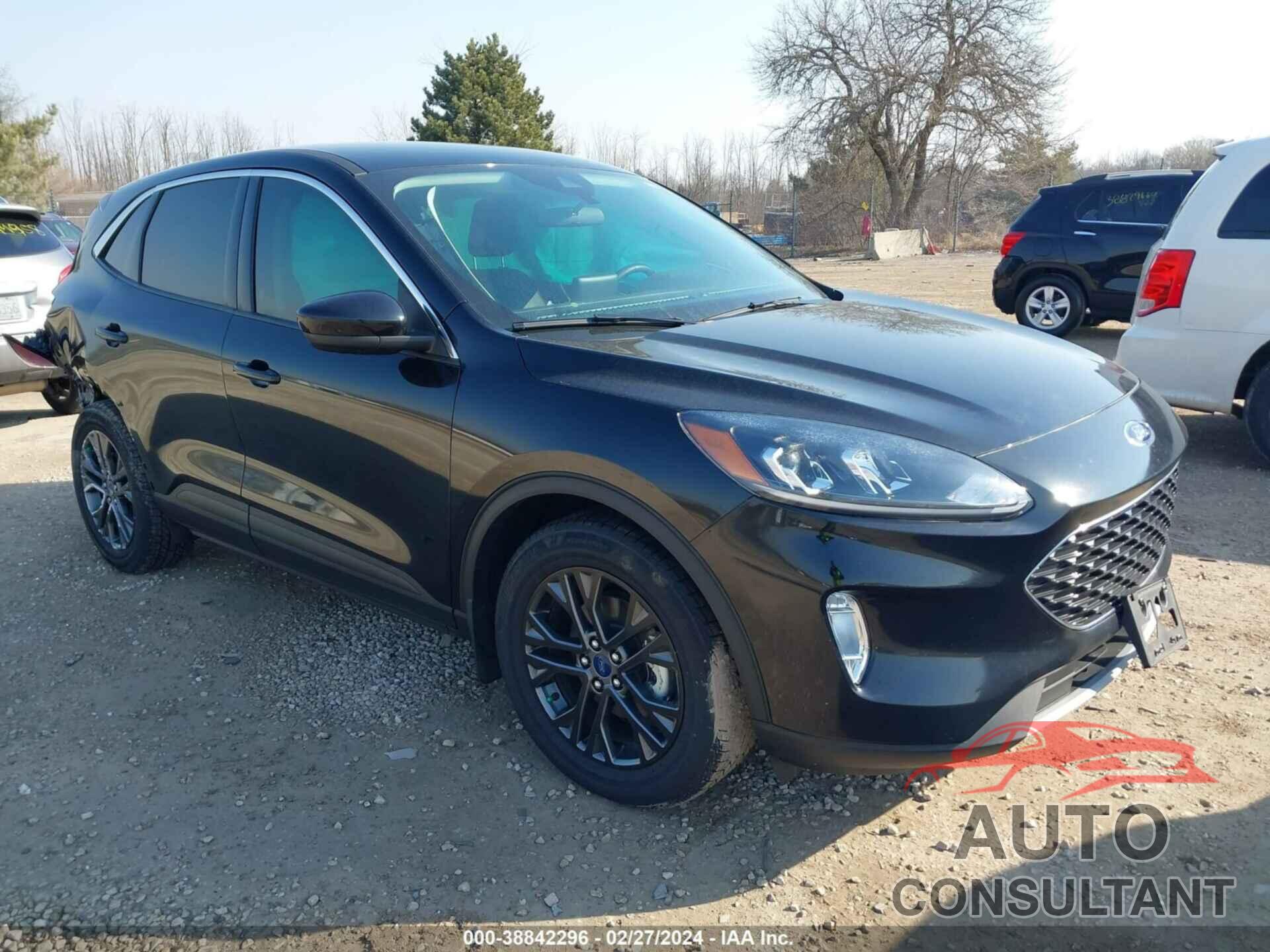 FORD ESCAPE 2022 - 1FMCU0CZ0NUA92931