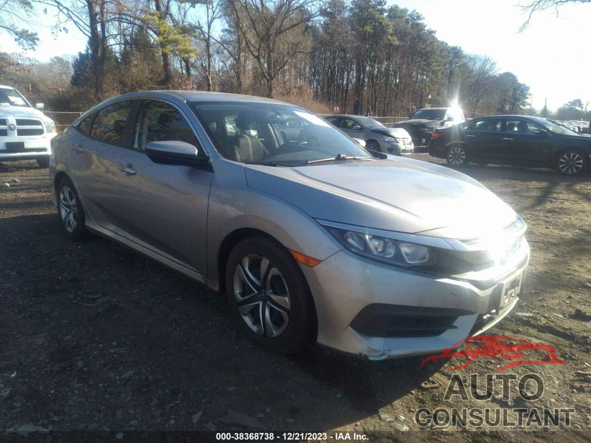 HONDA CIVIC 2018 - 2HGFC2F50JH584768