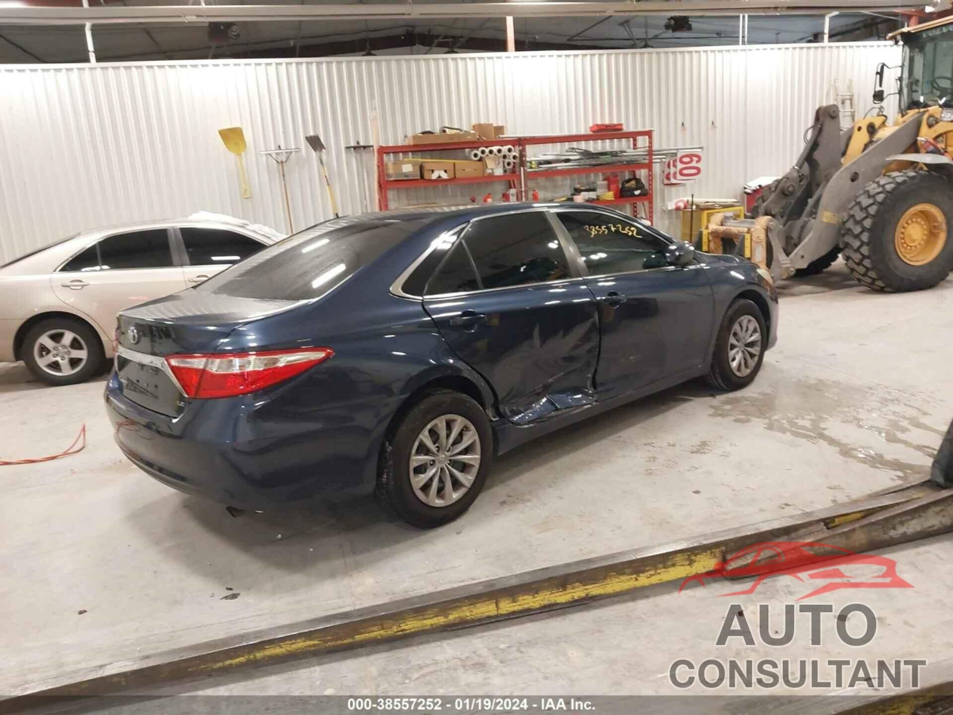 TOYOTA CAMRY 2016 - 4T4BF1FK3GR530456