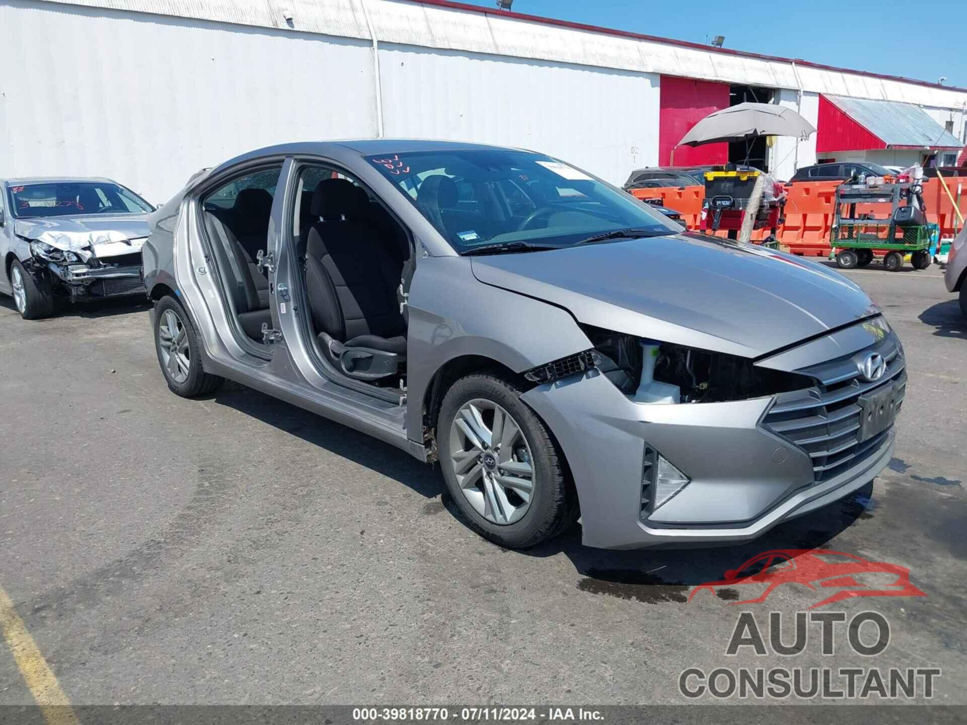 HYUNDAI ELANTRA 2020 - KMHD84LF6LU950275
