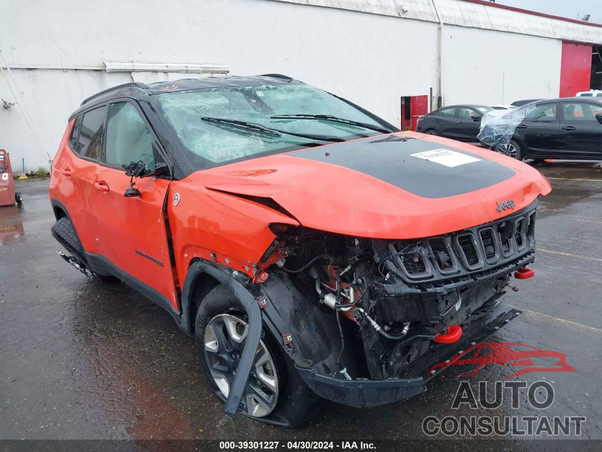 JEEP COMPASS 2018 - 3C4NJDDB1JT403589