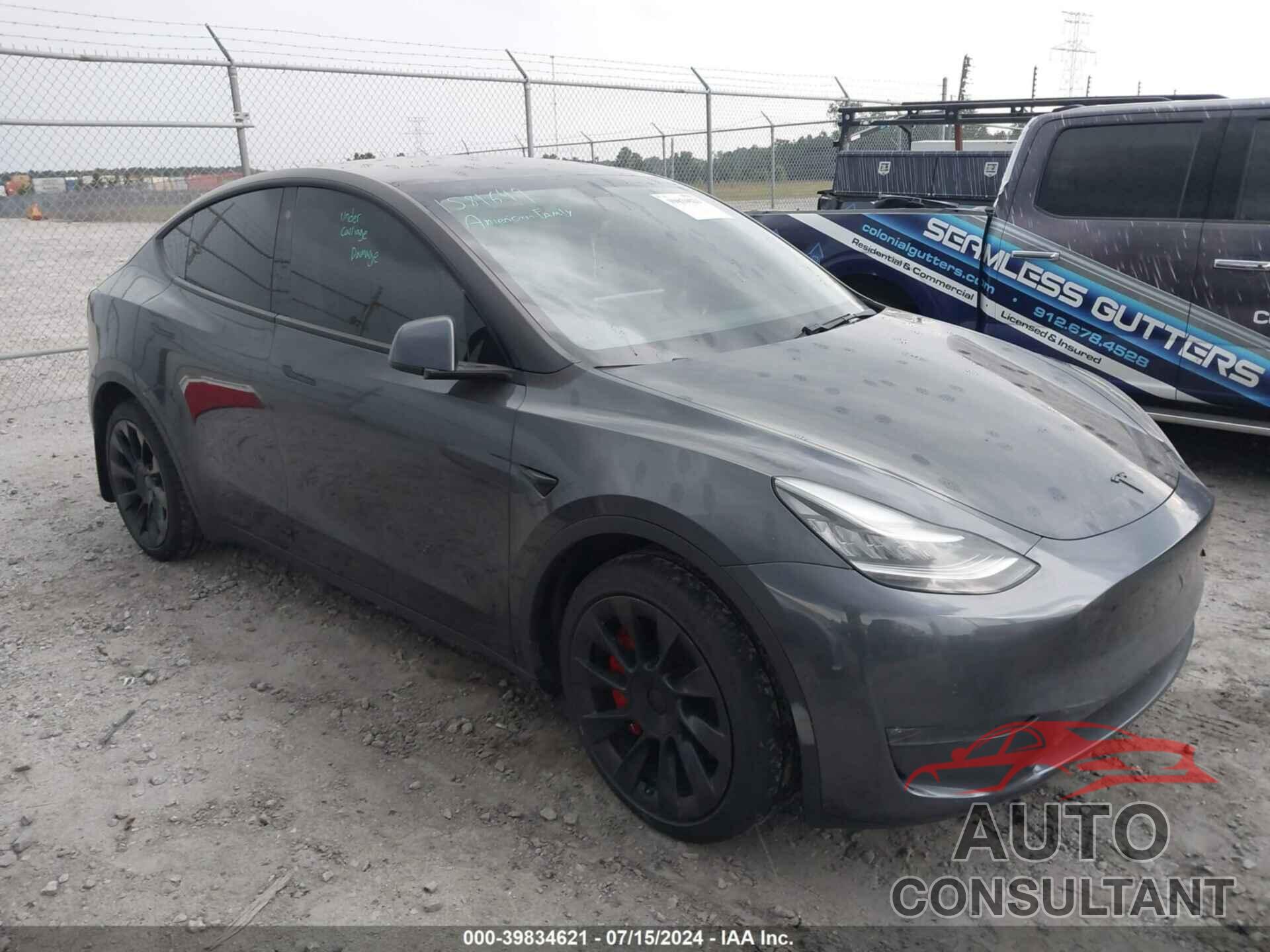 TESLA MODEL Y 2021 - 5YJYGDEEXMF080652