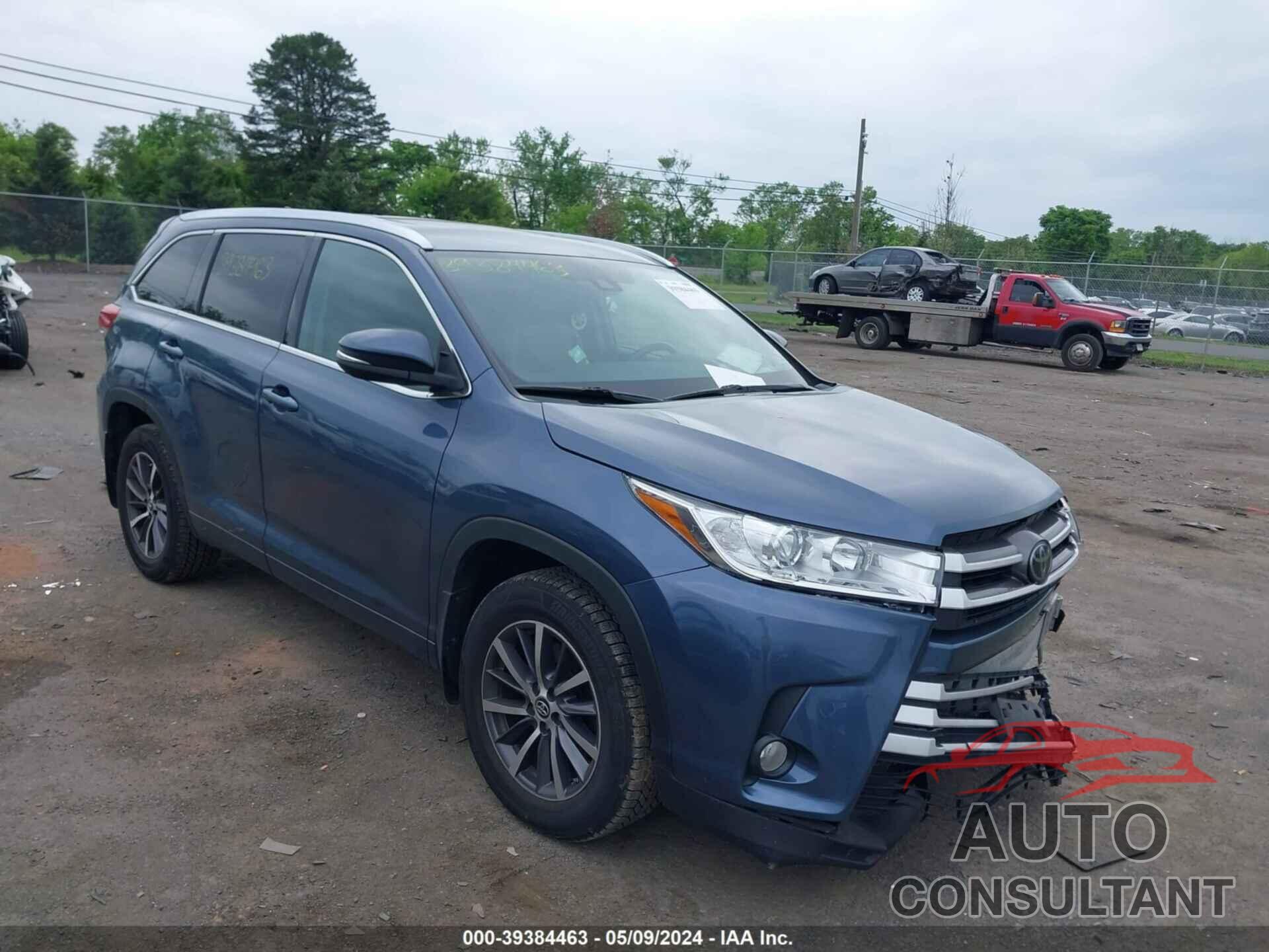 TOYOTA HIGHLANDER 2018 - 5TDJZRFH6JS494469