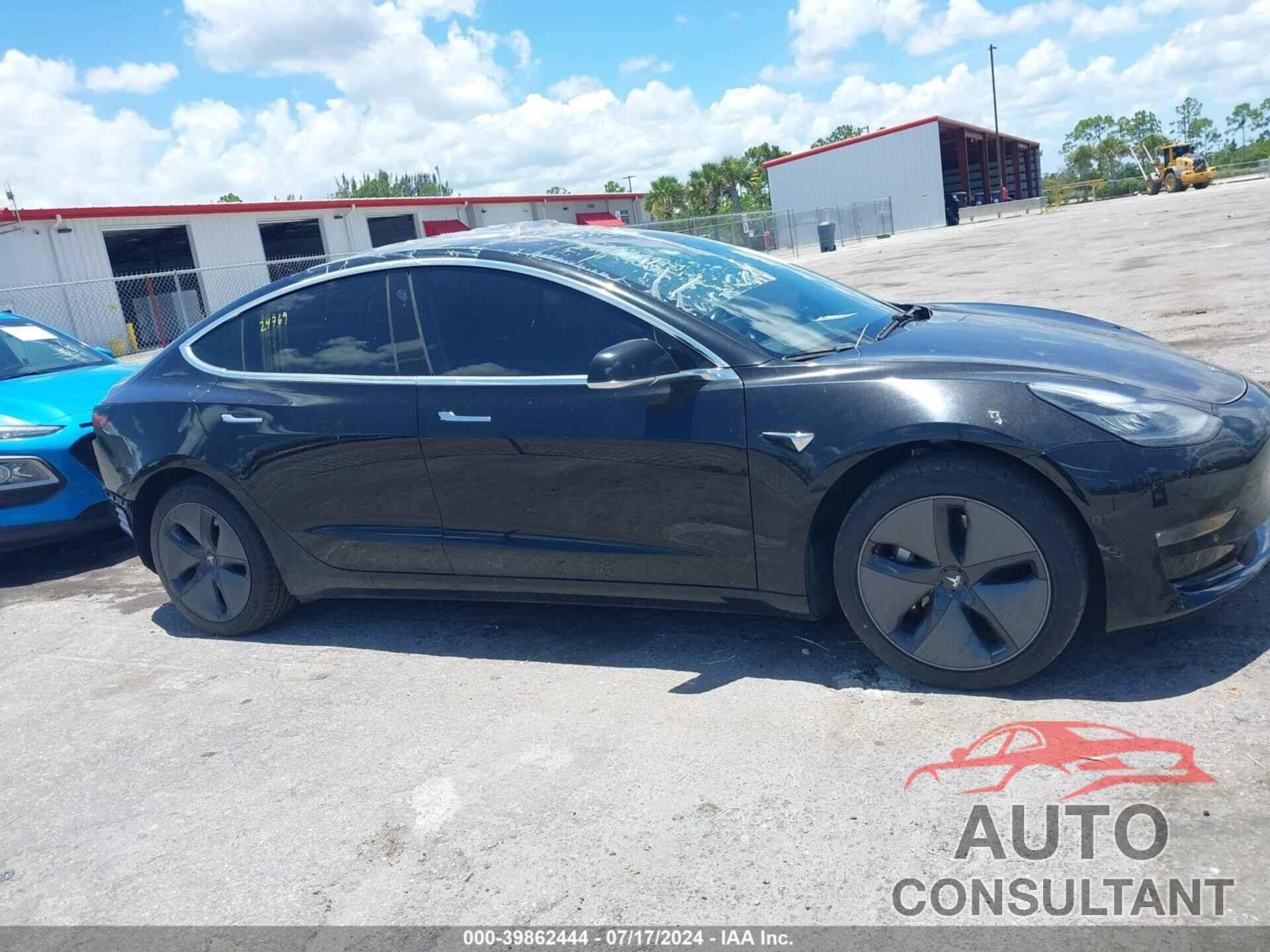 TESLA MODEL 3 2018 - 5YJ3E1EA1JF173115