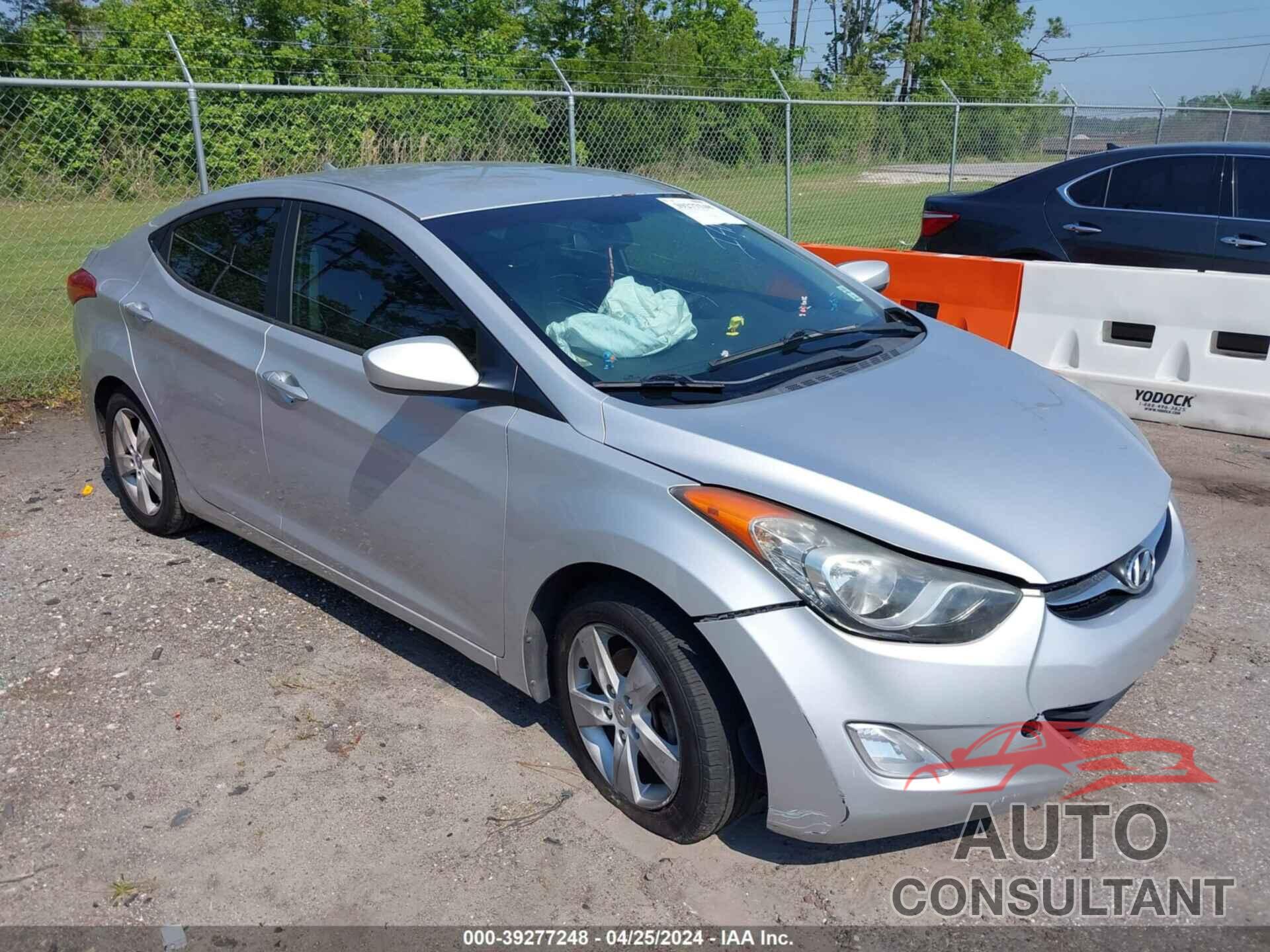 HYUNDAI ELANTRA 2013 - KMHDH4AE9DU884459