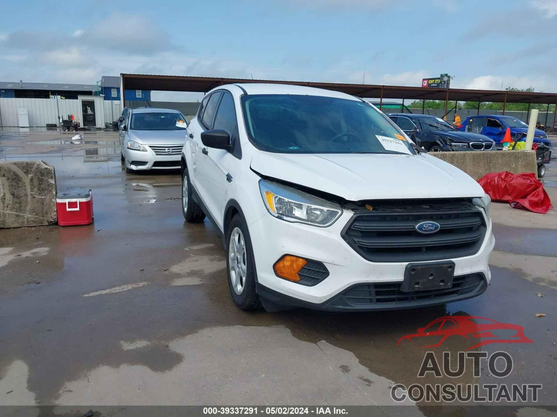 FORD ESCAPE 2017 - 1FMCU0F75HUE36705