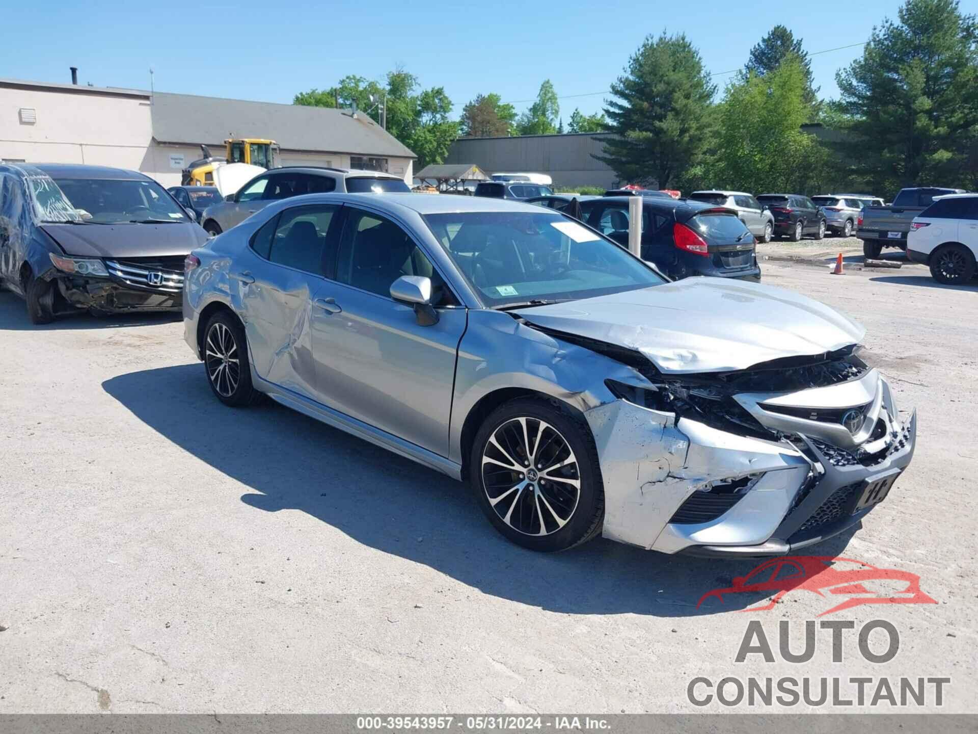 TOYOTA CAMRY 2018 - JTNB11HK9J3012077