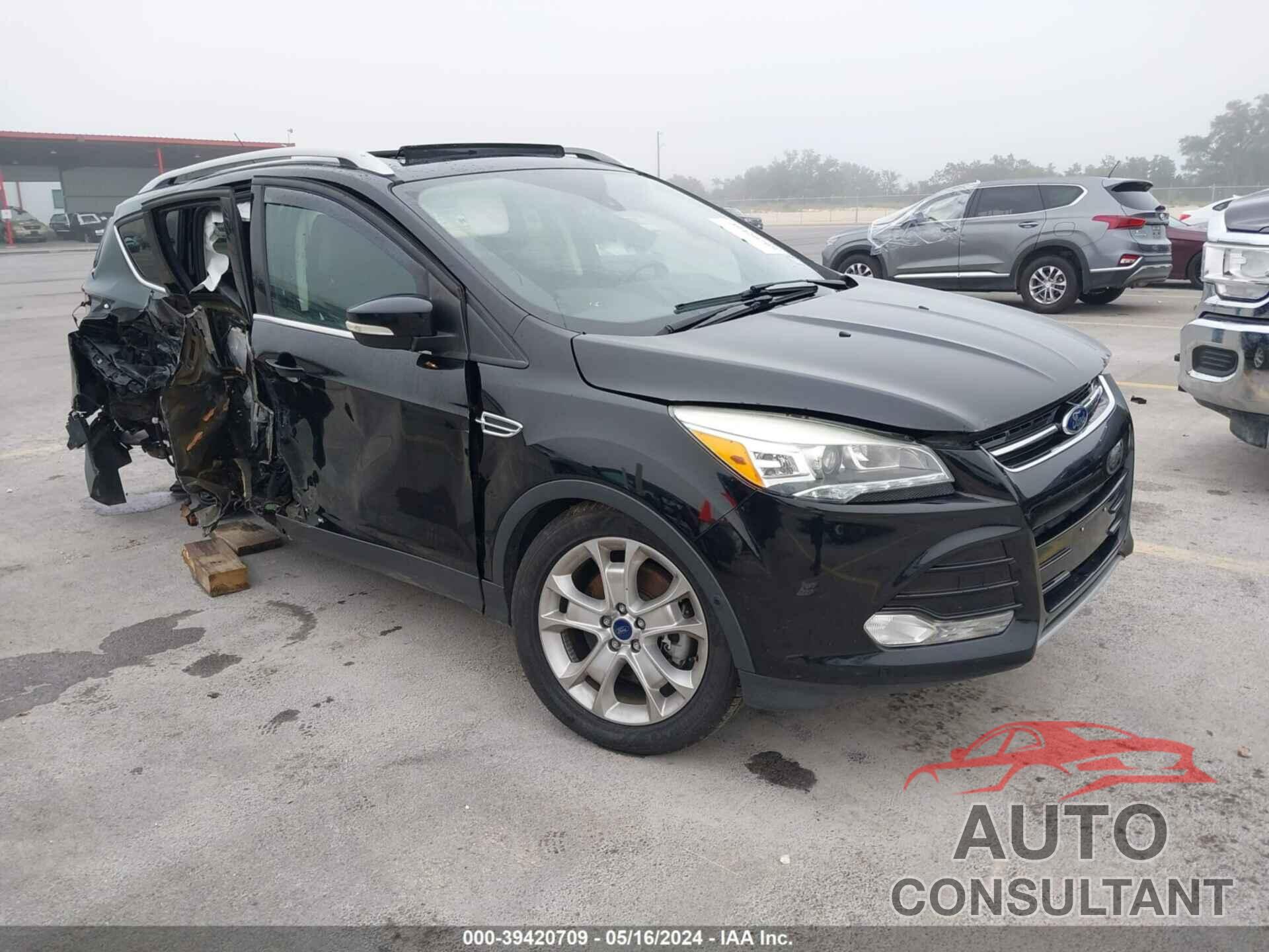 FORD ESCAPE 2016 - 1FMCU9J94GUB47388