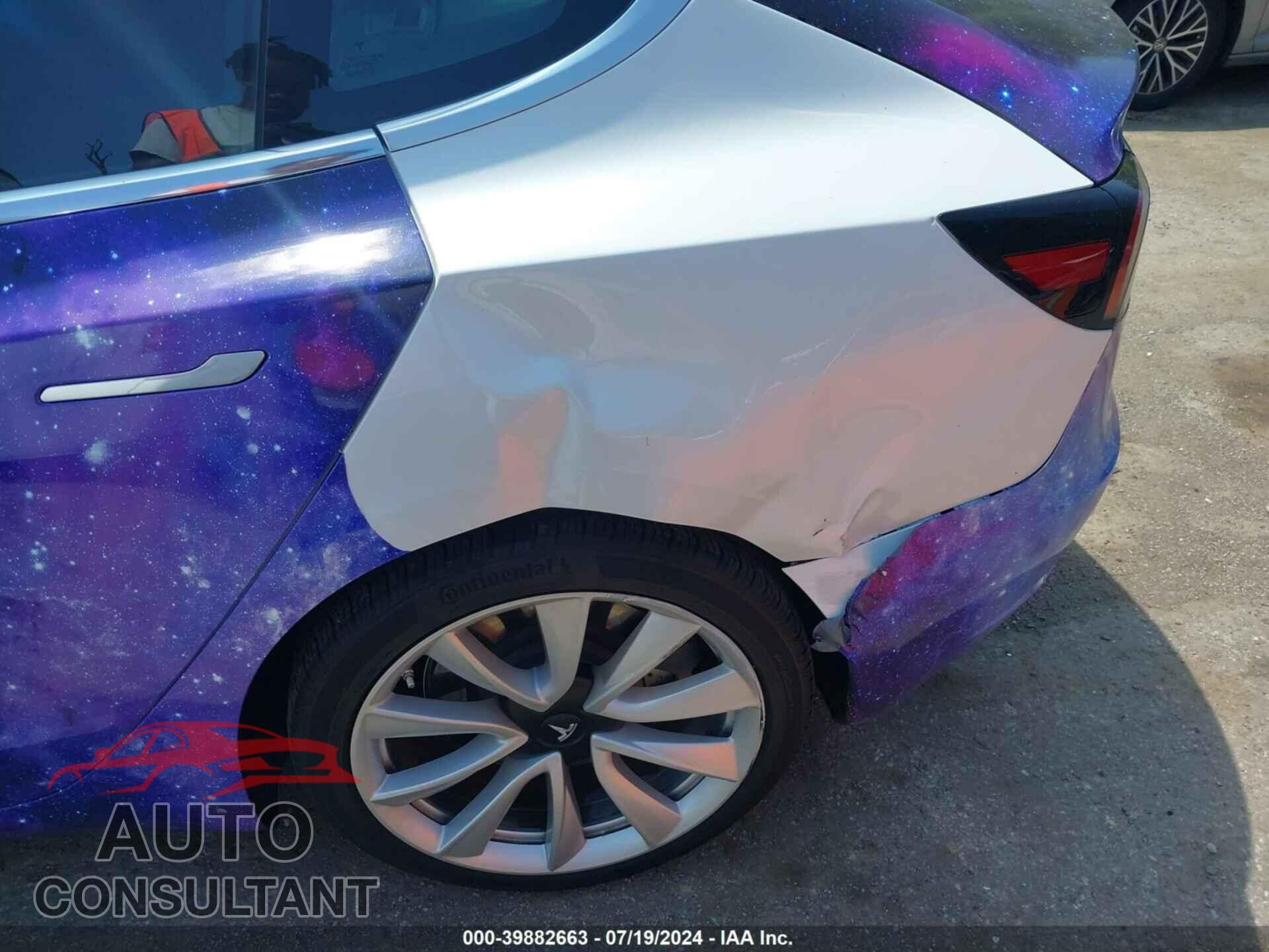 TESLA MODEL 3 2018 - 5YJ3E1EA2JF057275