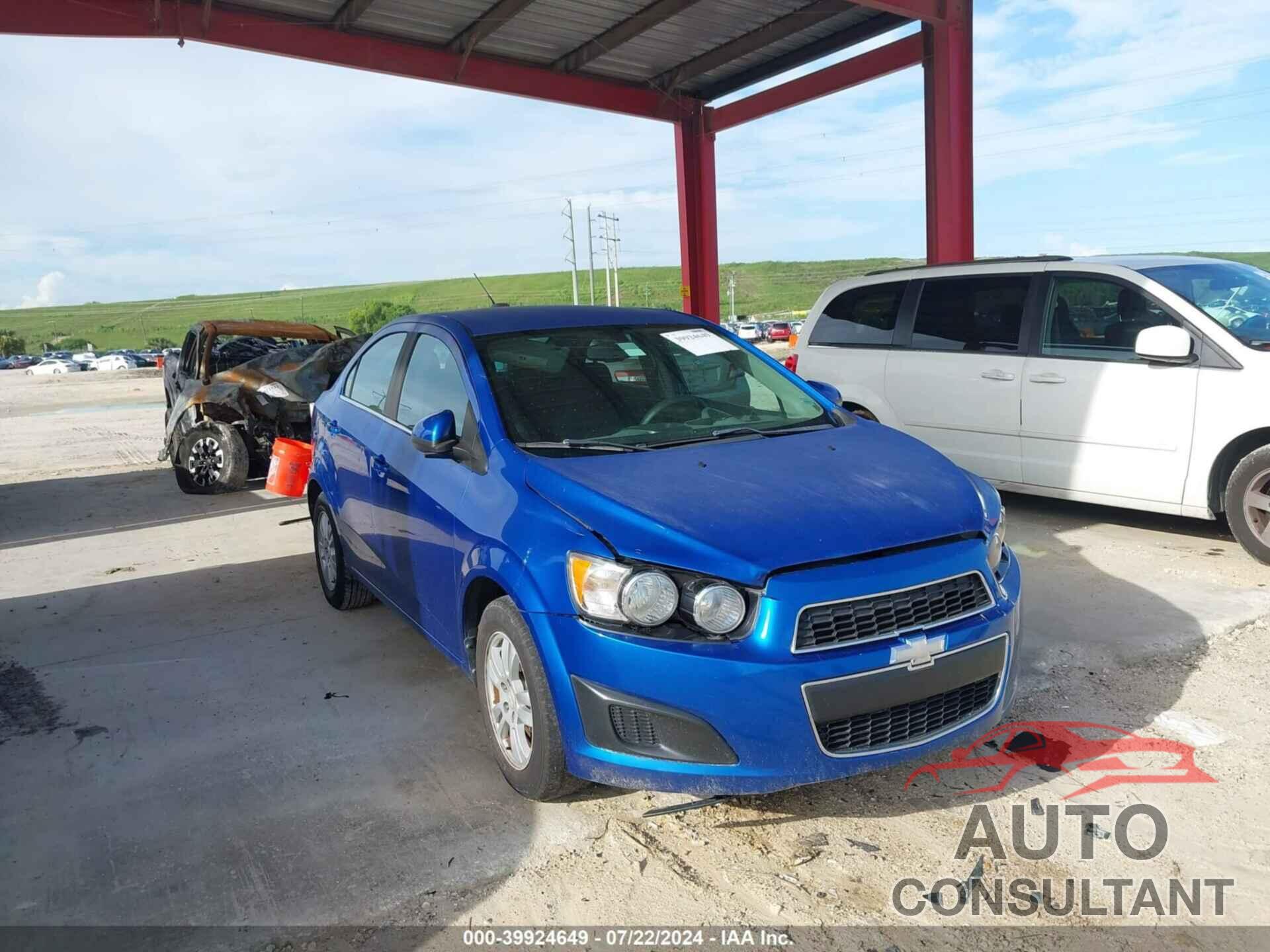 CHEVROLET SONIC 2016 - 1G1JC5SH3G4137148