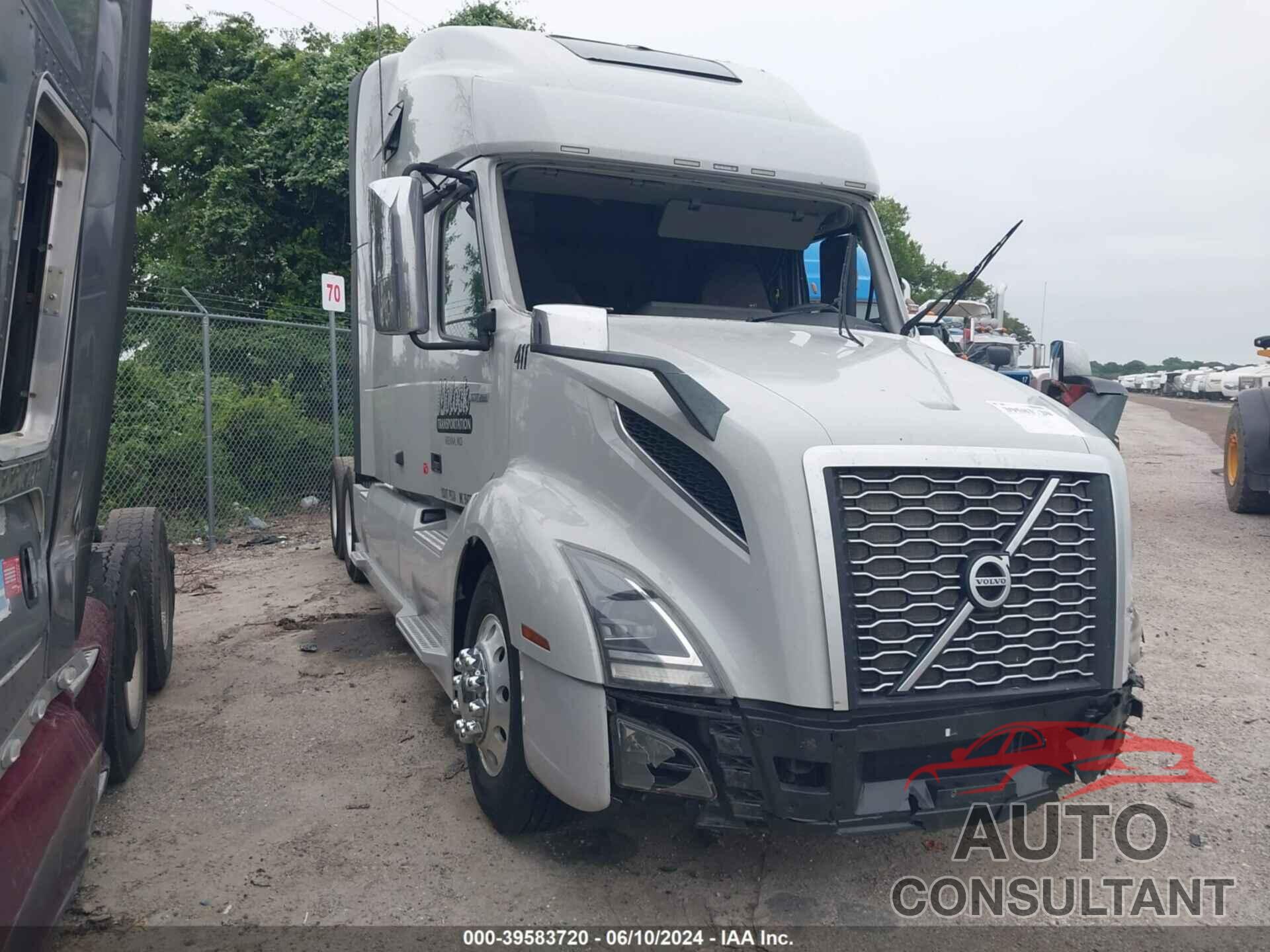 VOLVO VNL 2020 - 4V4NC9EH1LN215740