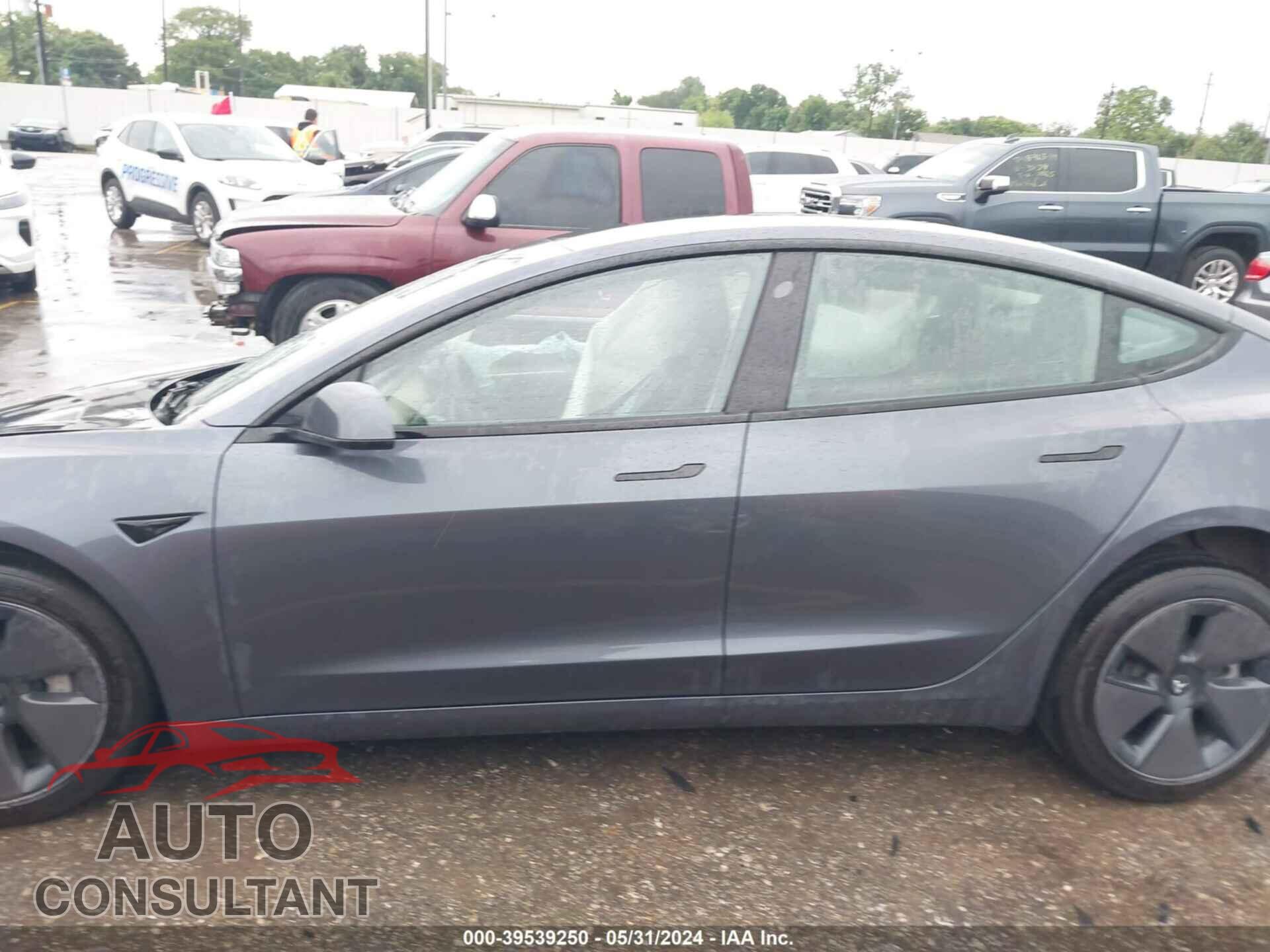 TESLA MODEL 3 2023 - 5YJ3E1EA9PF602882
