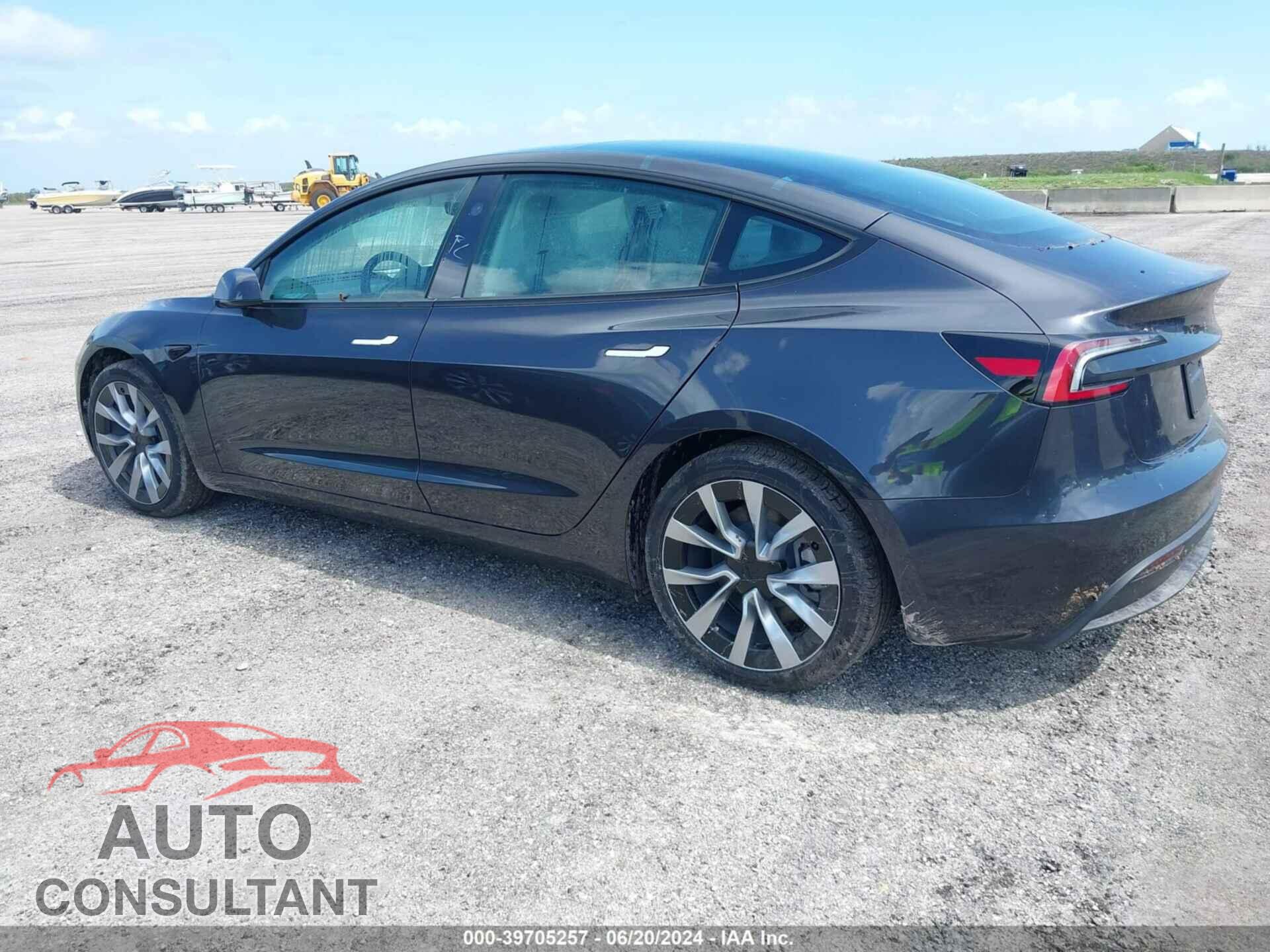 TESLA MODEL 3 2024 - 5YJ3E1EA2RF751041