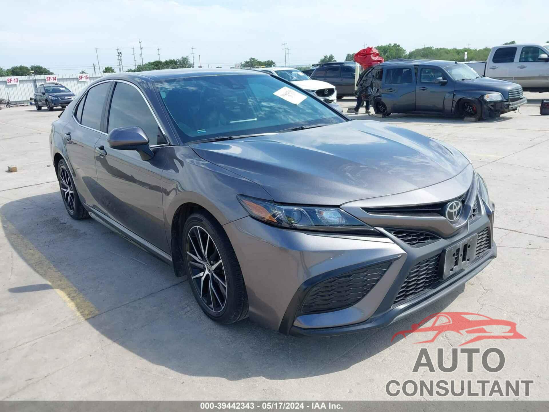 TOYOTA CAMRY 2021 - 4T1G11AK1MU546432