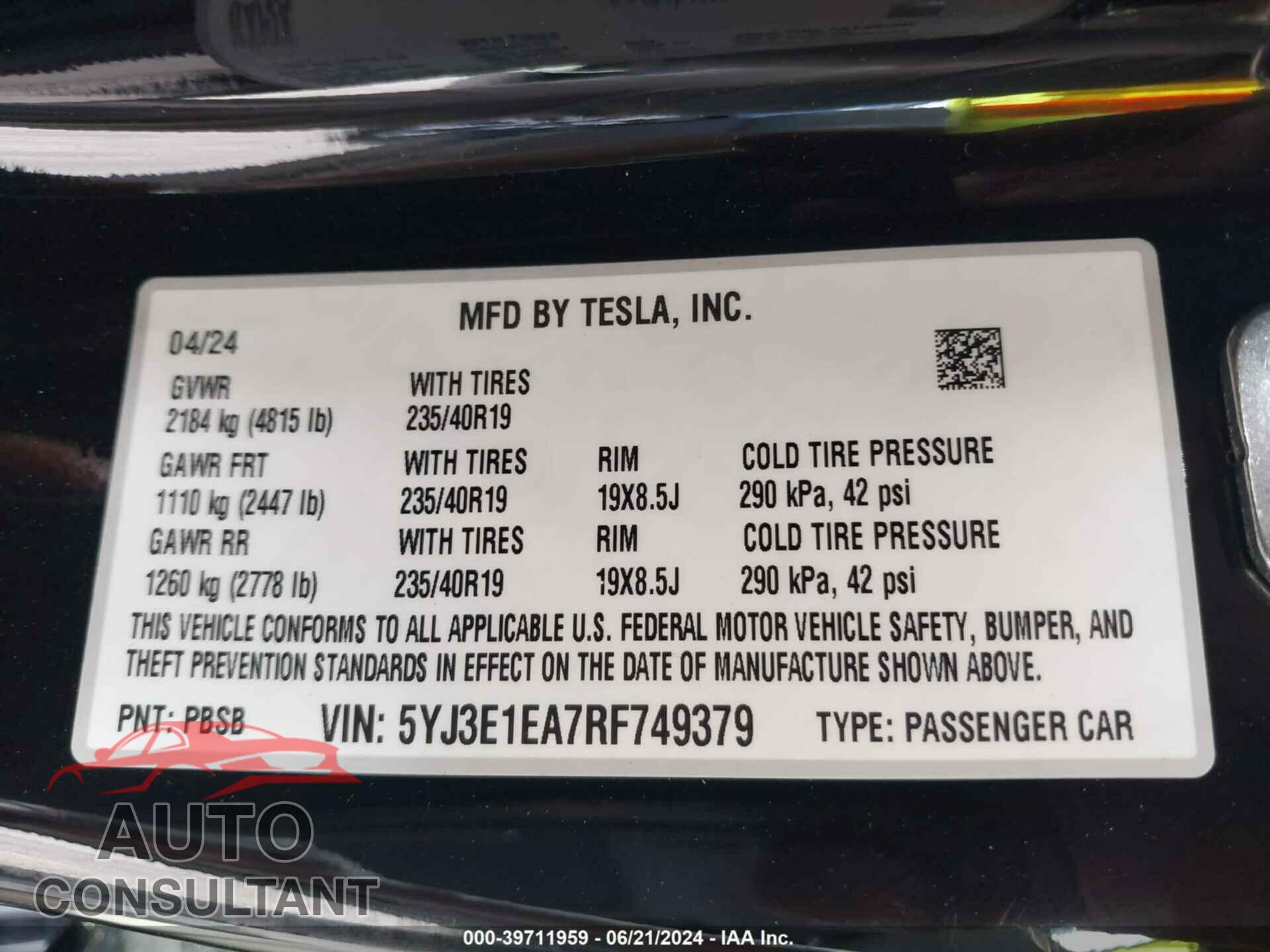 TESLA MODEL 3 2024 - 5YJ3E1EA7RF749379