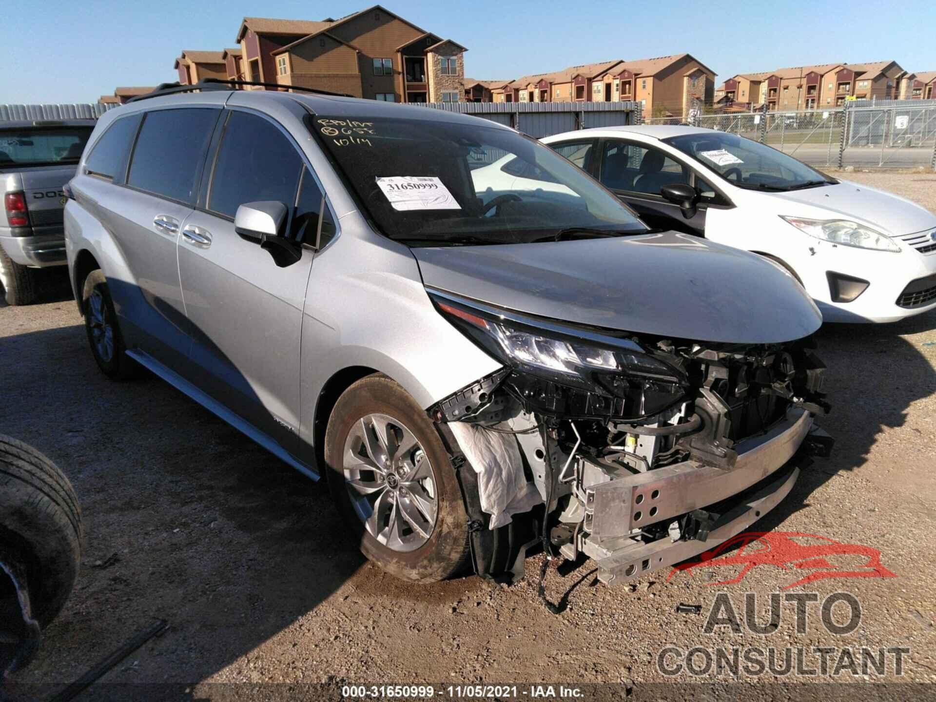 TOYOTA SIENNA 2021 - 5TDYRKEC3MS036808