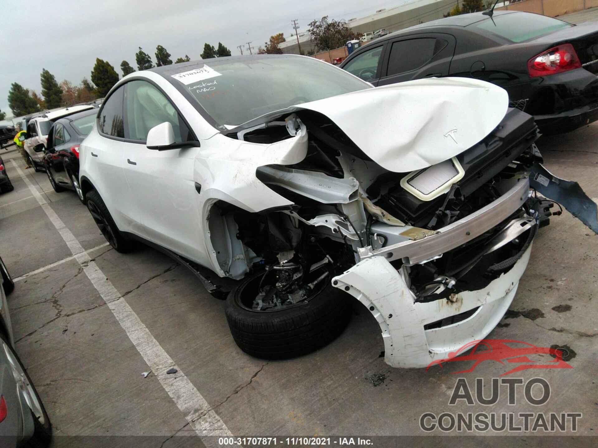 TESLA MODEL Y 2021 - 5YJYGDEE9MF270863