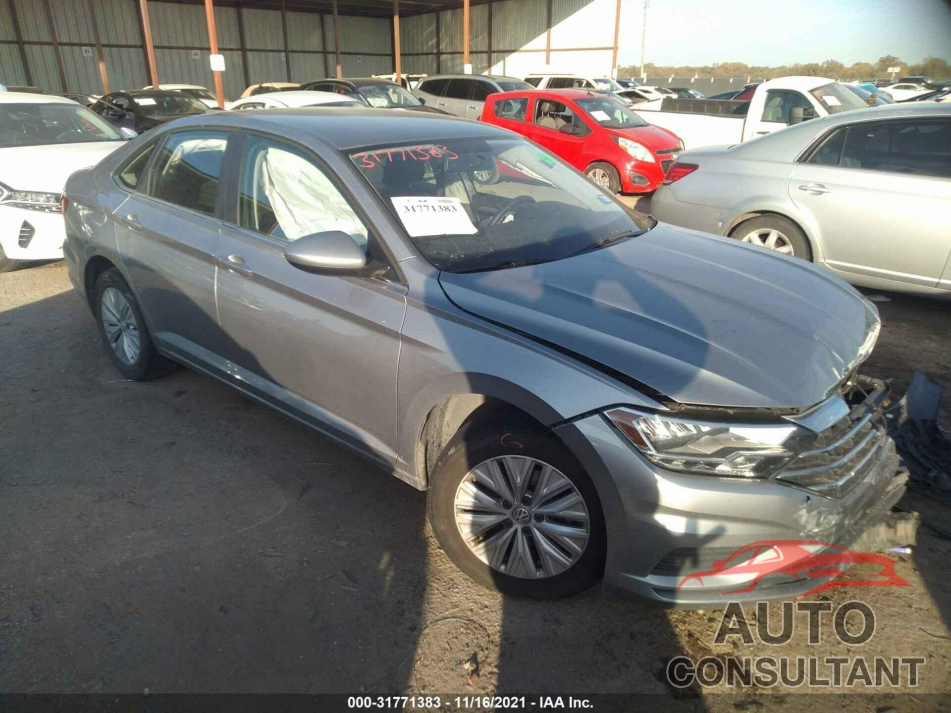 VOLKSWAGEN JETTA 2019 - 3VWCB7BU4KM235093