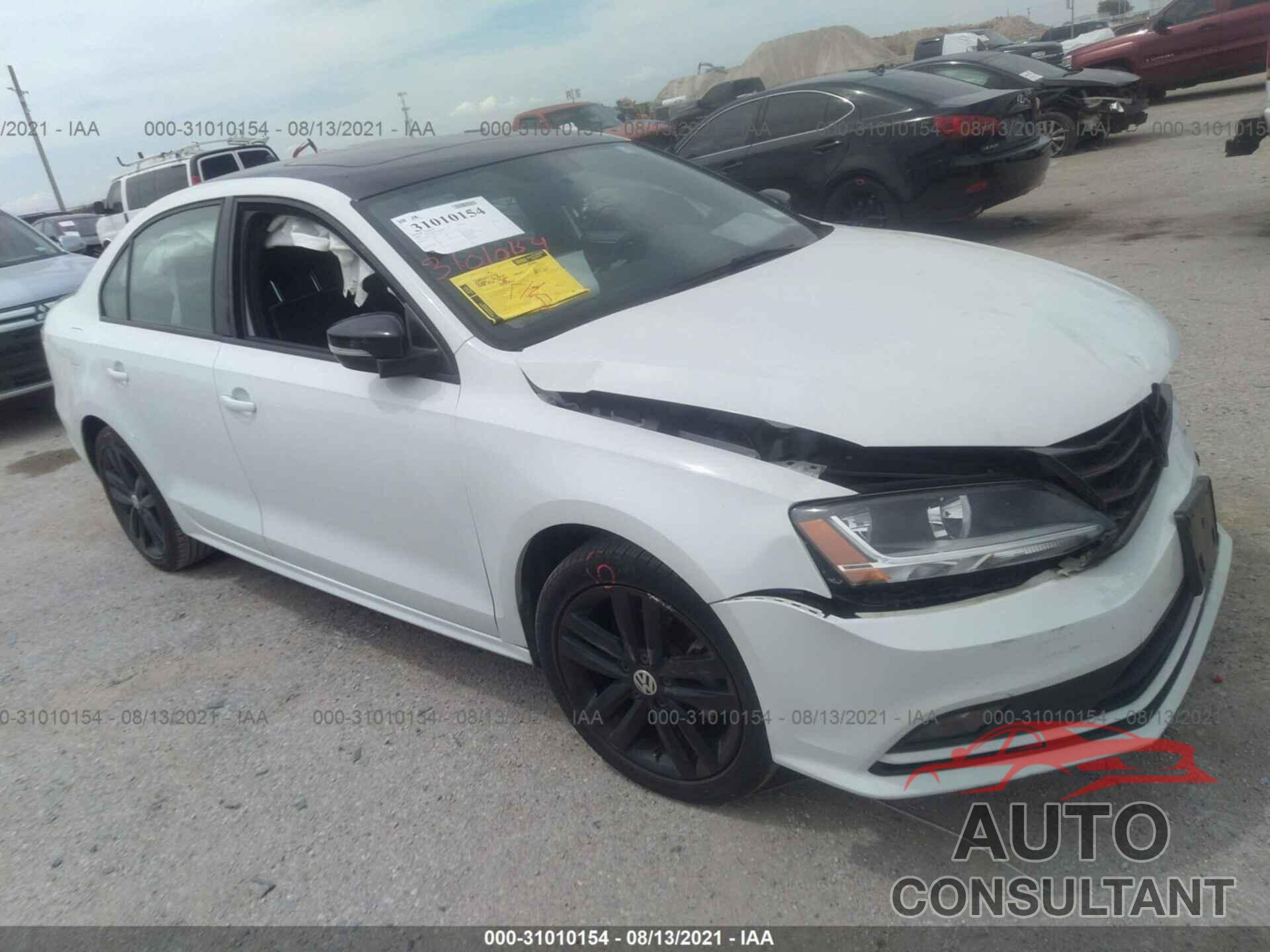 VOLKSWAGEN JETTA 2018 - 3VWD17AJ7JM241693
