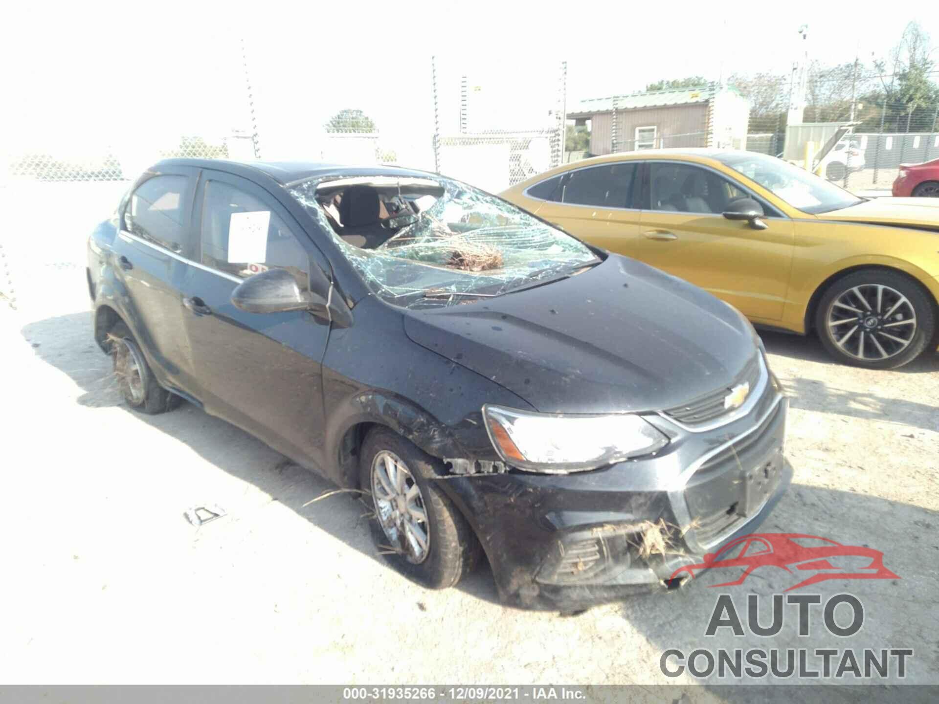 CHEVROLET SONIC 2017 - 1G1JD5SH5H4155004