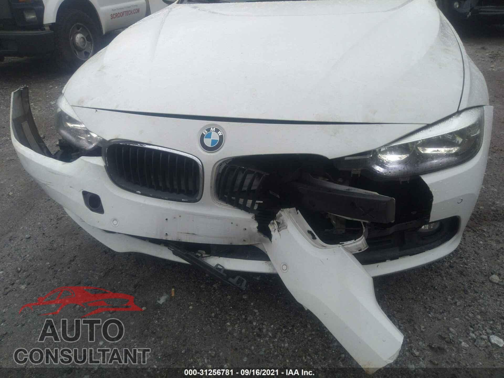 BMW 3 SERIES 2016 - WBA8E5G54GNU20342