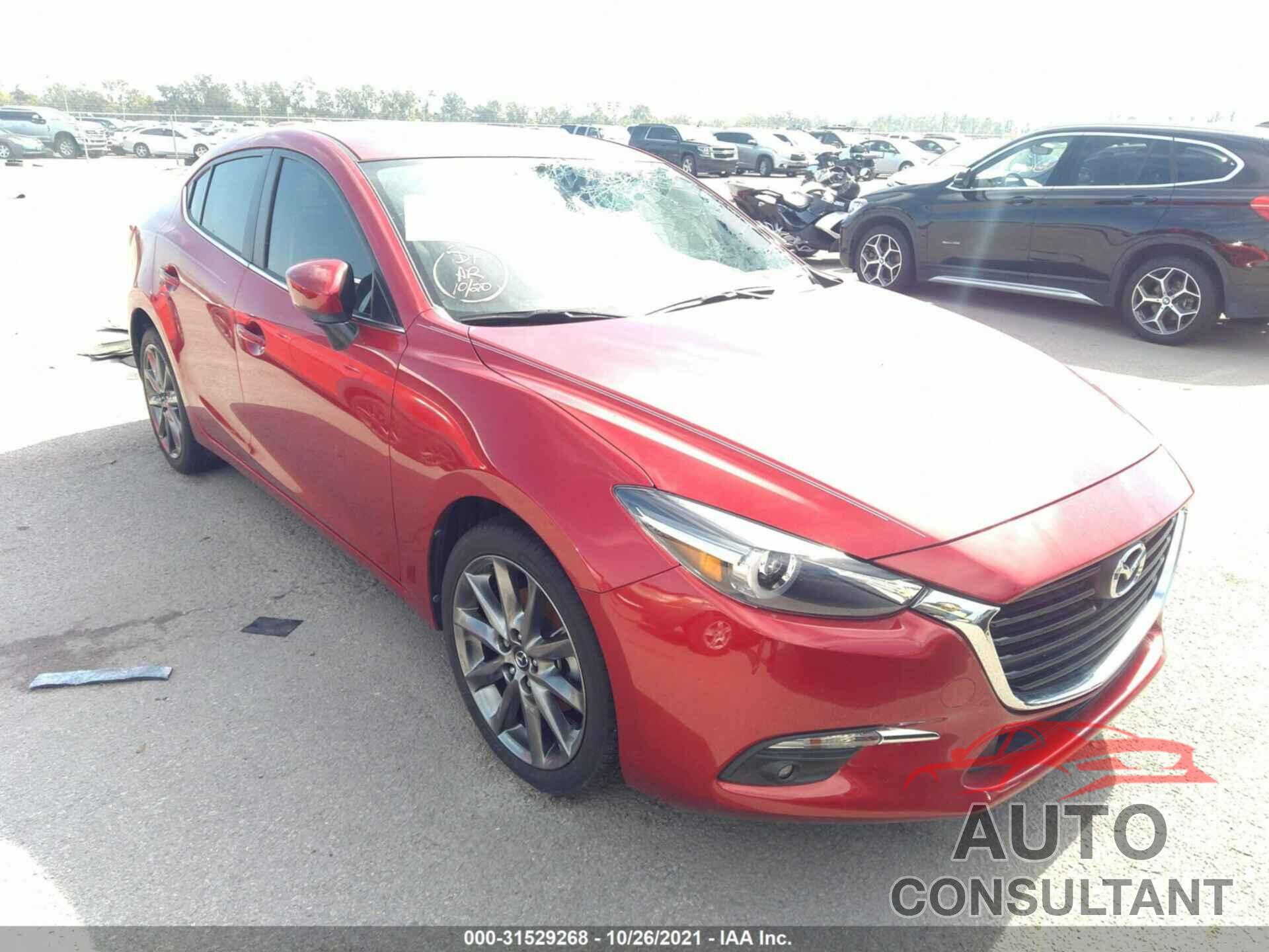 MAZDA MAZDA3 4-DOOR 2018 - 3MZBN1W36JM257774