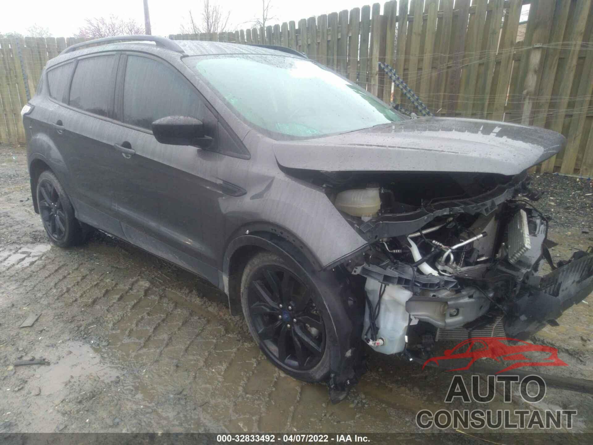 FORD ESCAPE 2017 - 1FMCU9G97HUC87377