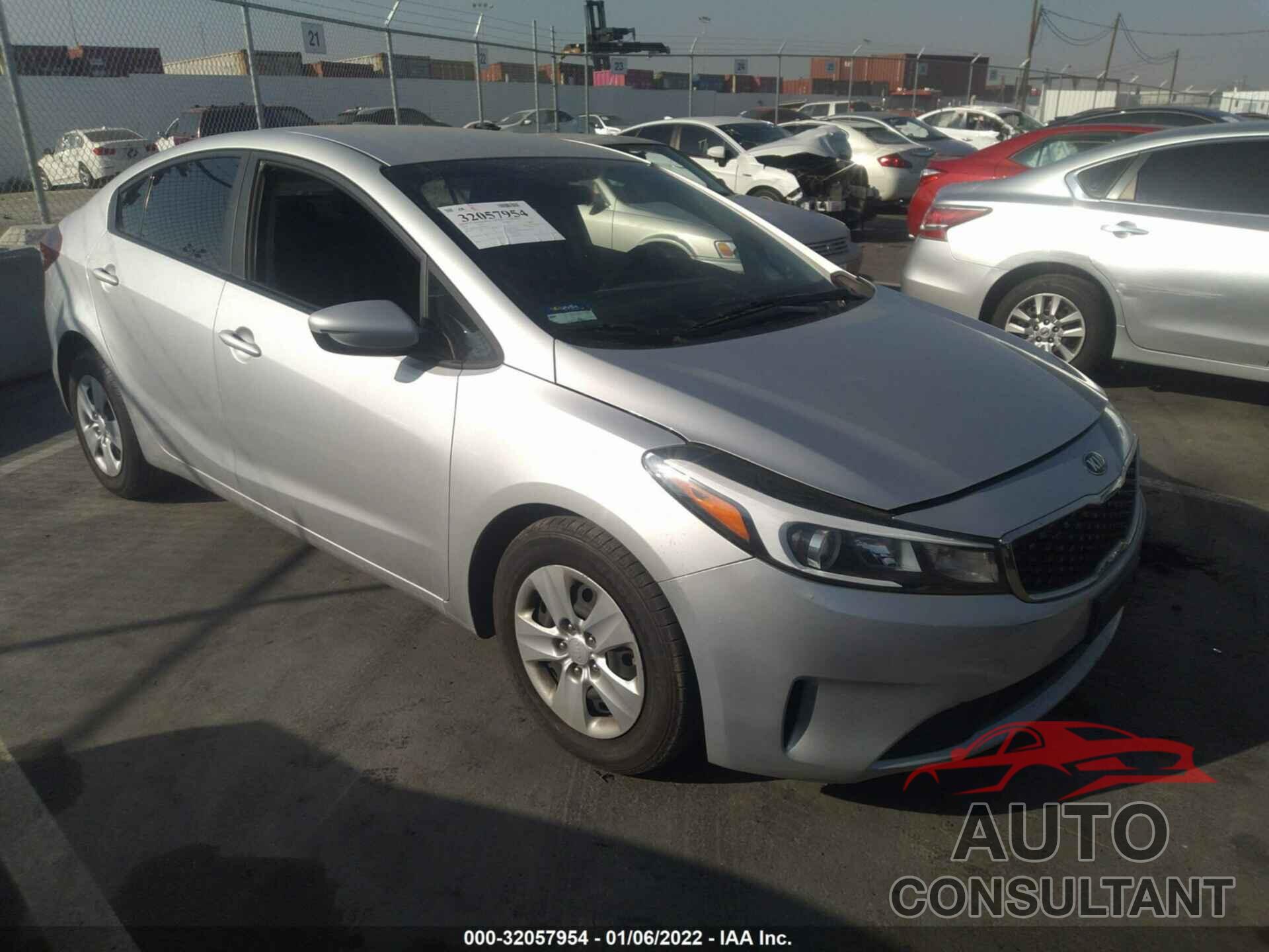KIA FORTE 2017 - 3KPFK4A70HE057907