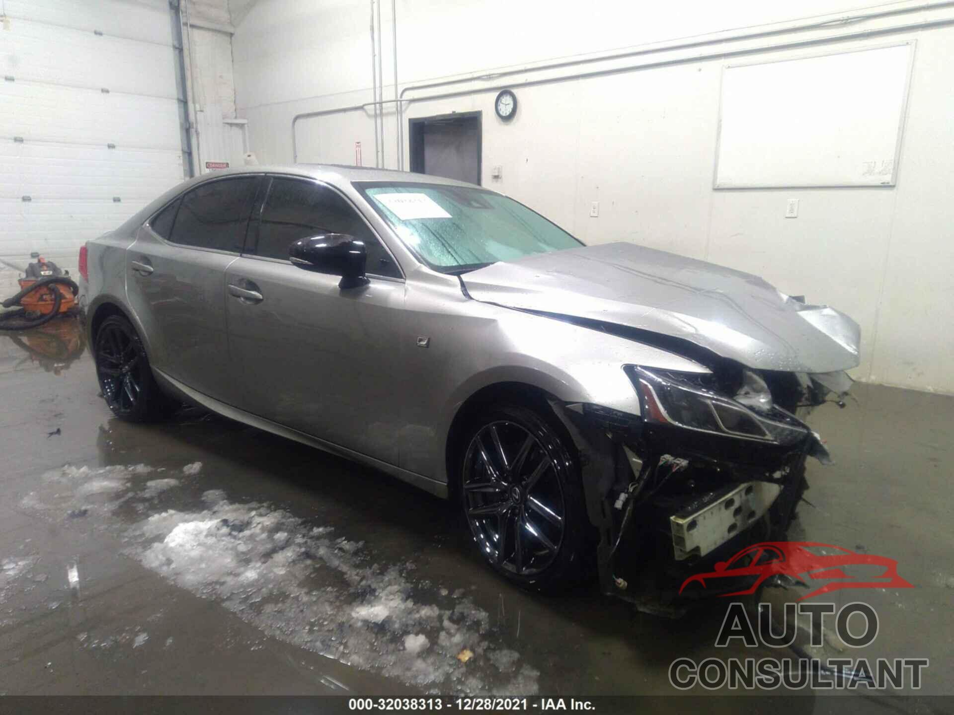 LEXUS IS 2019 - JTHC81D21K5038154