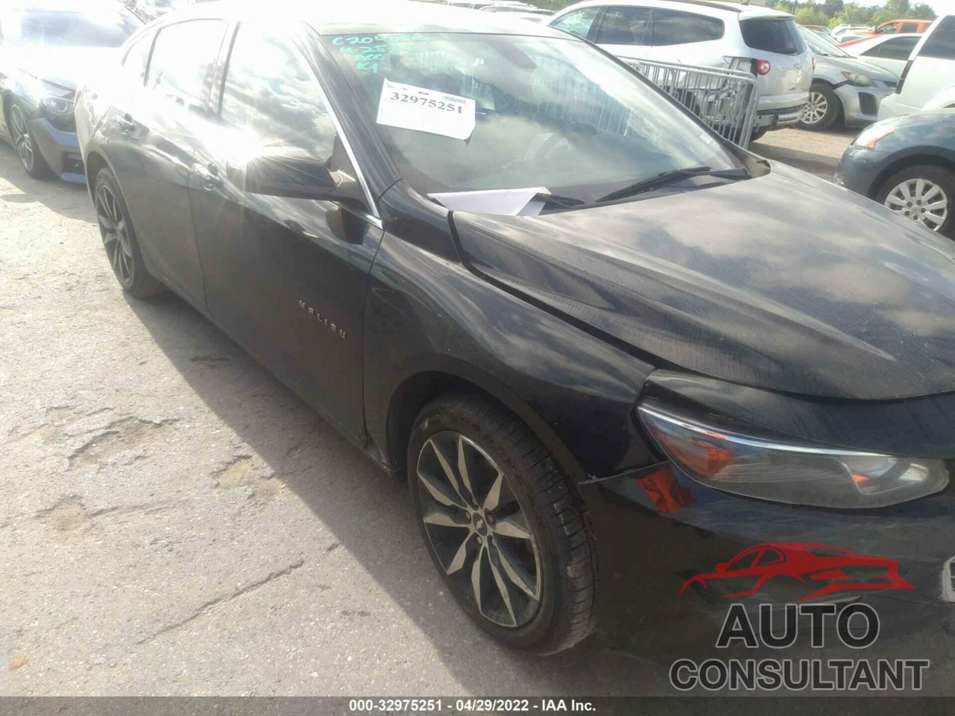 CHEVROLET MALIBU 2018 - 1G1ZD5ST0JF104401
