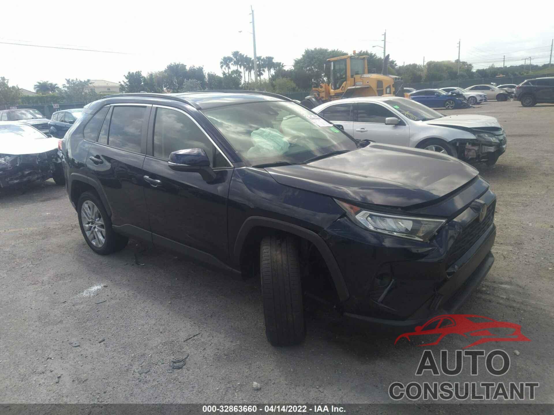 TOYOTA RAV4 2019 - JTMA1RFV3KD027357
