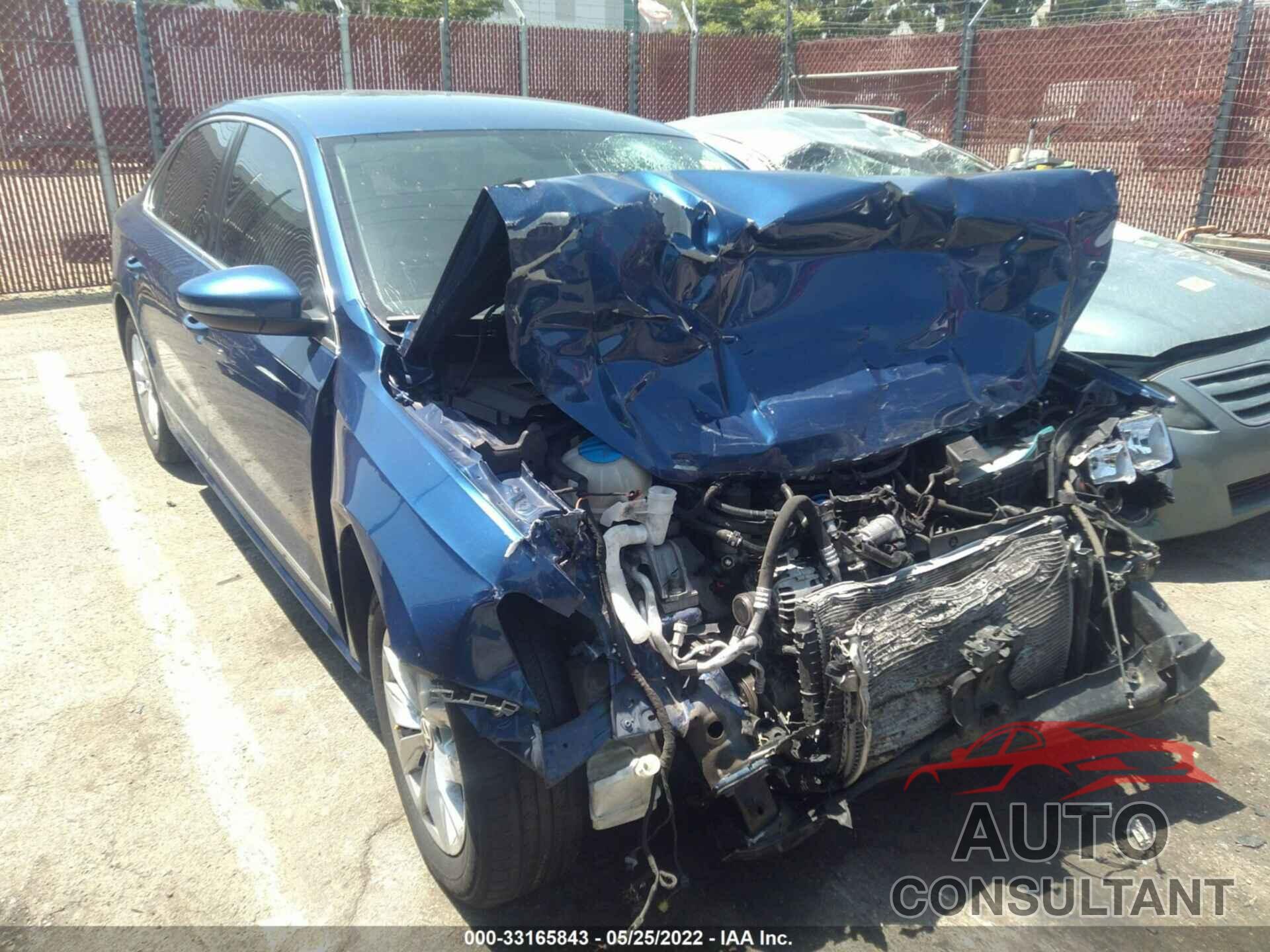 VOLKSWAGEN PASSAT 2016 - 1VWAT7A36GC024810