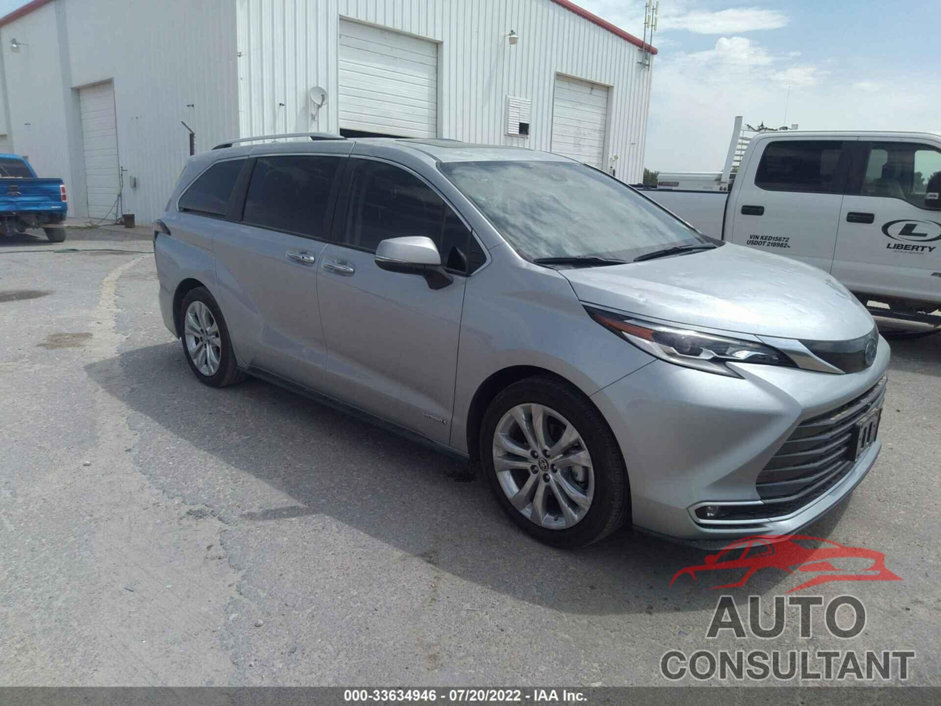 TOYOTA SIENNA 2021 - 5TDERKEC6MS027510