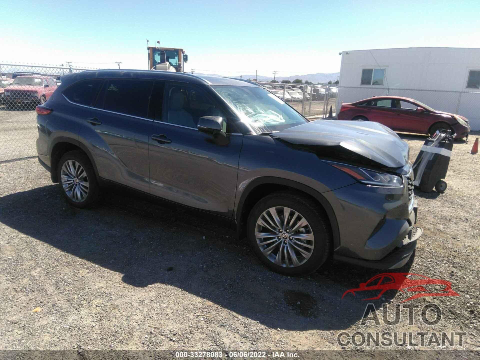 TOYOTA HIGHLANDER 2022 - 5TDFZRBH3NS214749