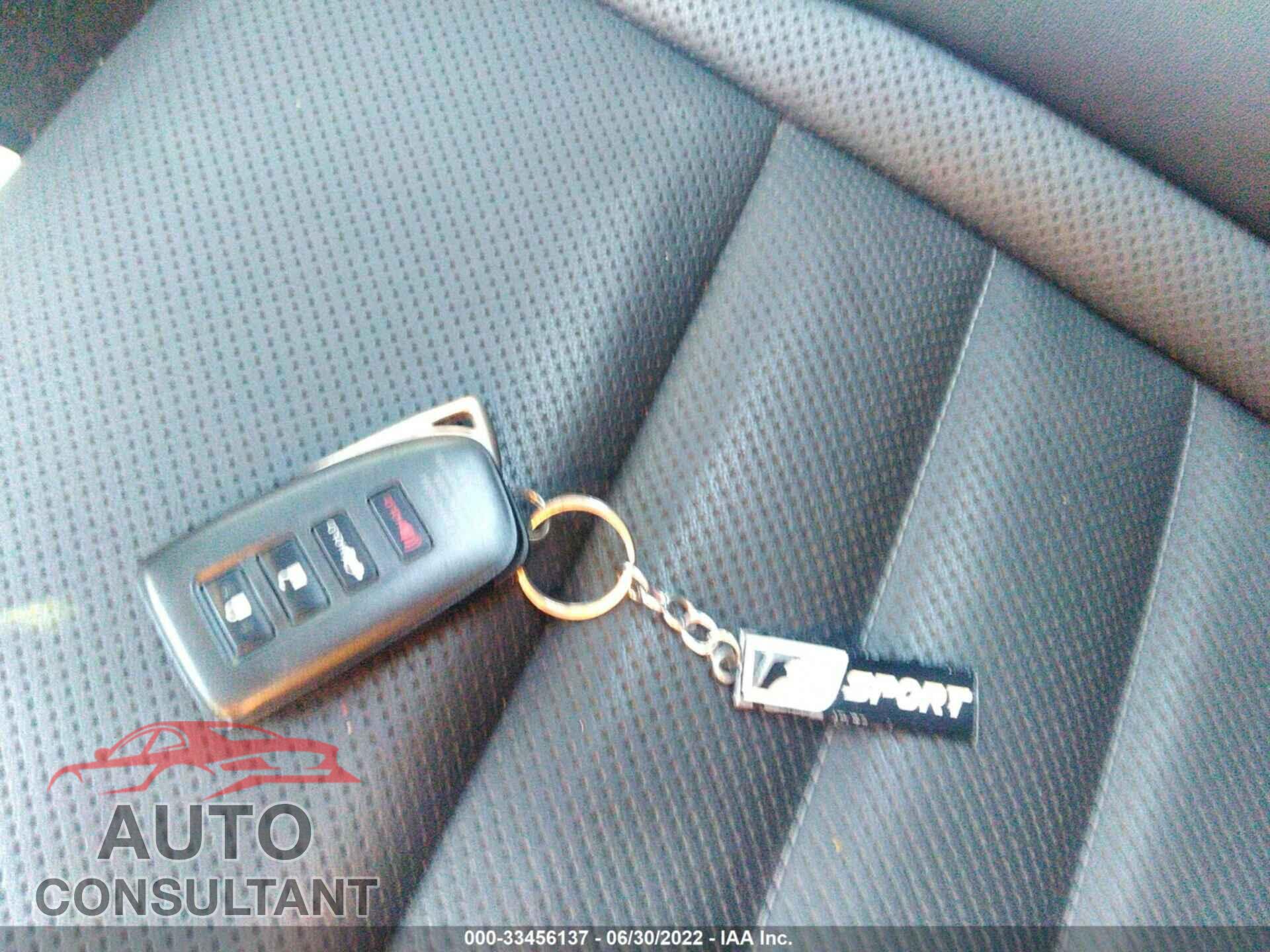 LEXUS IS 2017 - JTHCM1D2XH5018795