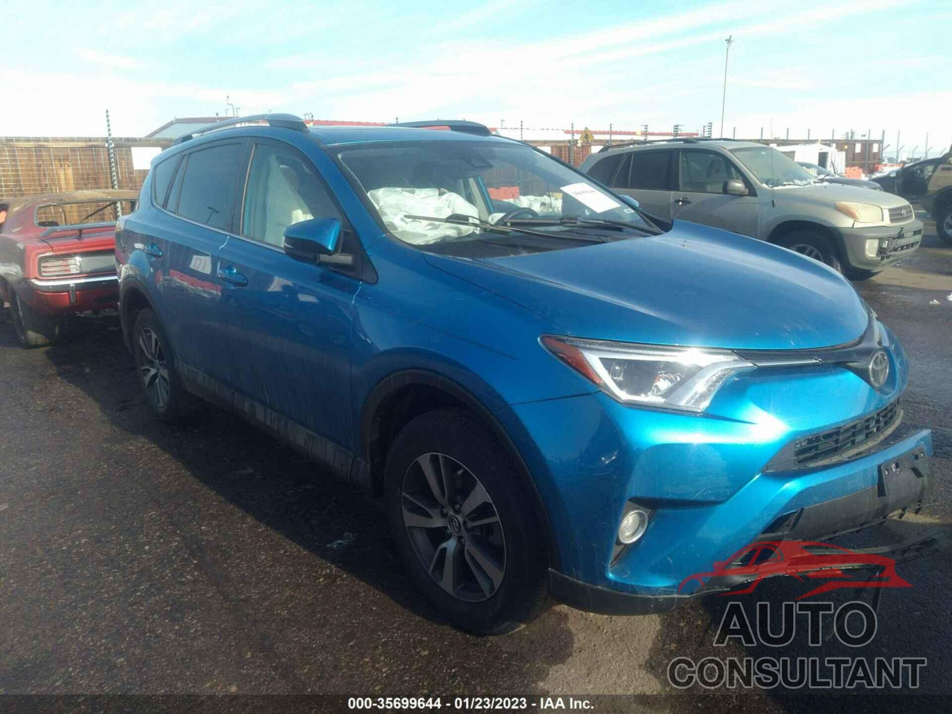 TOYOTA RAV4 2017 - JTMRFREV8HJ108936