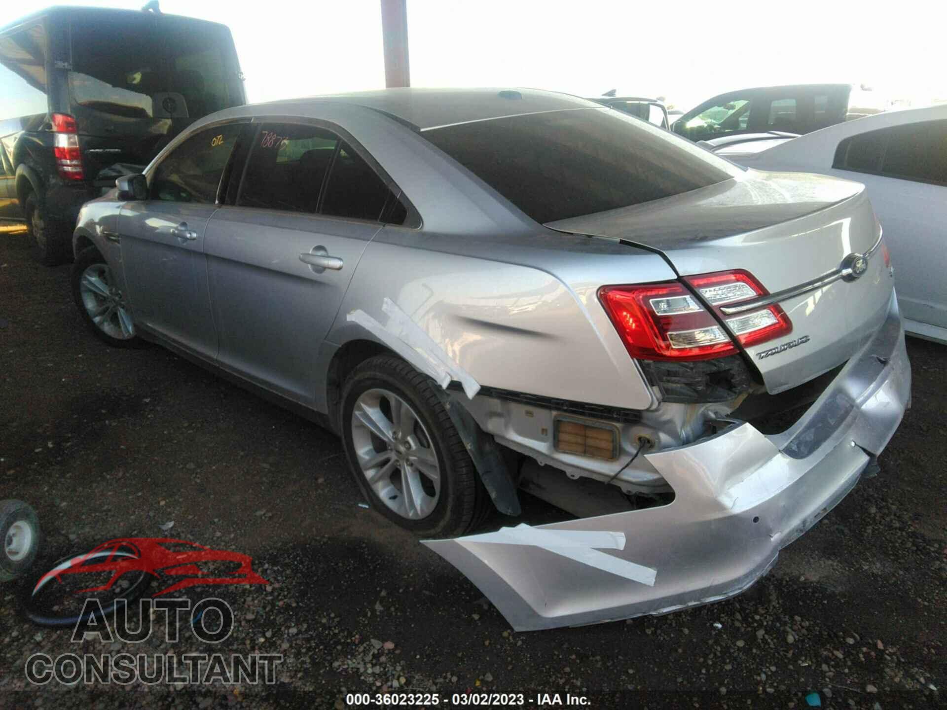 FORD TAURUS 2017 - 1FAHP2E88HG127984