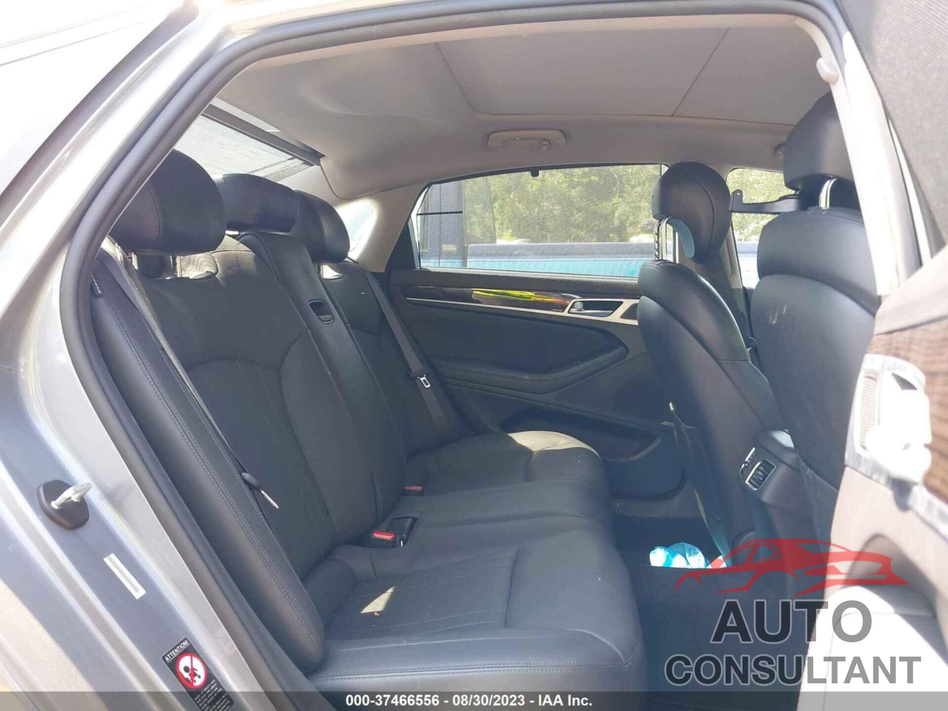 HYUNDAI GENESIS 2015 - KMHGN4JE0FU017086