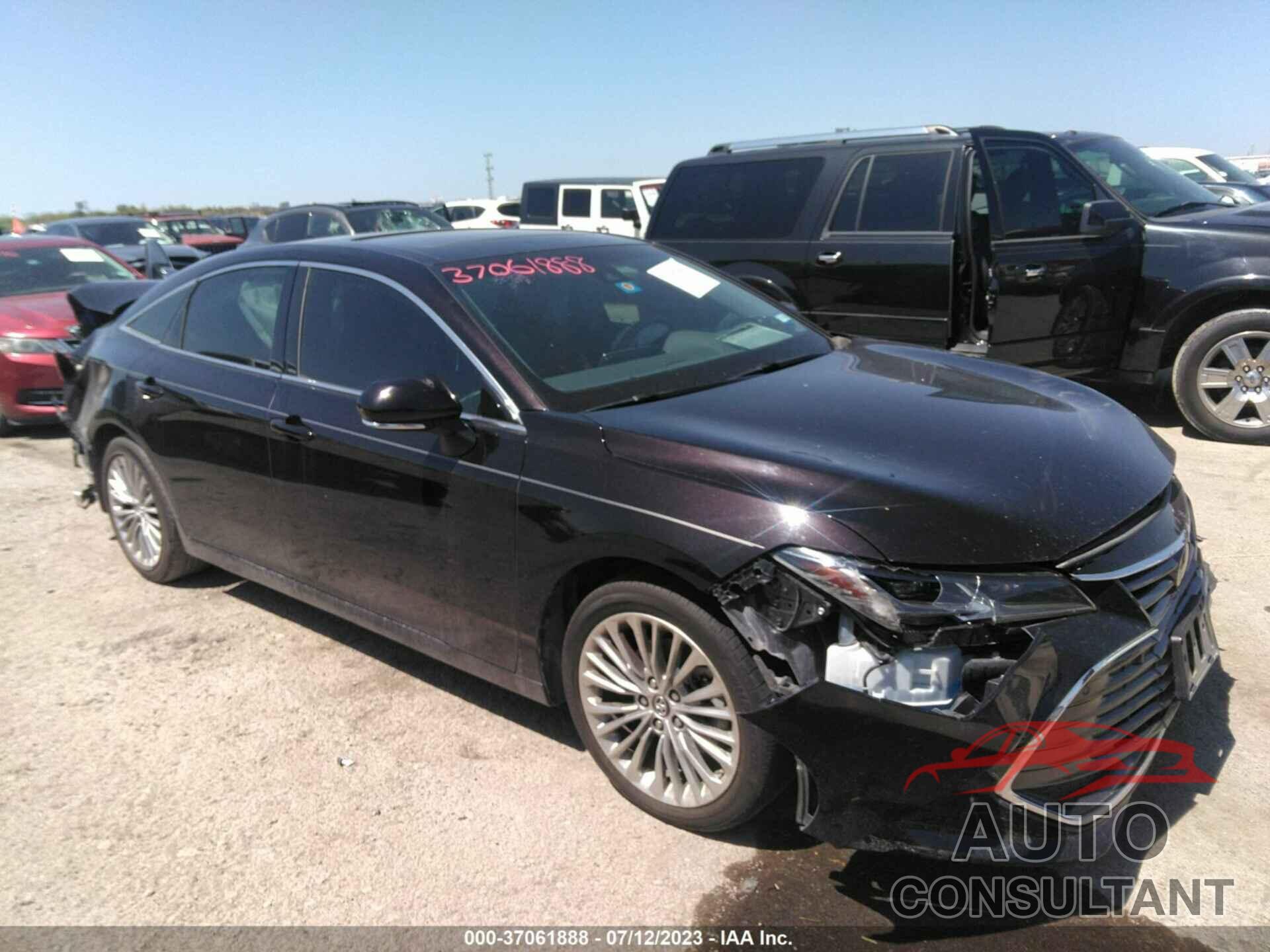 TOYOTA AVALON 2019 - 4T1BZ1FB1KU020357