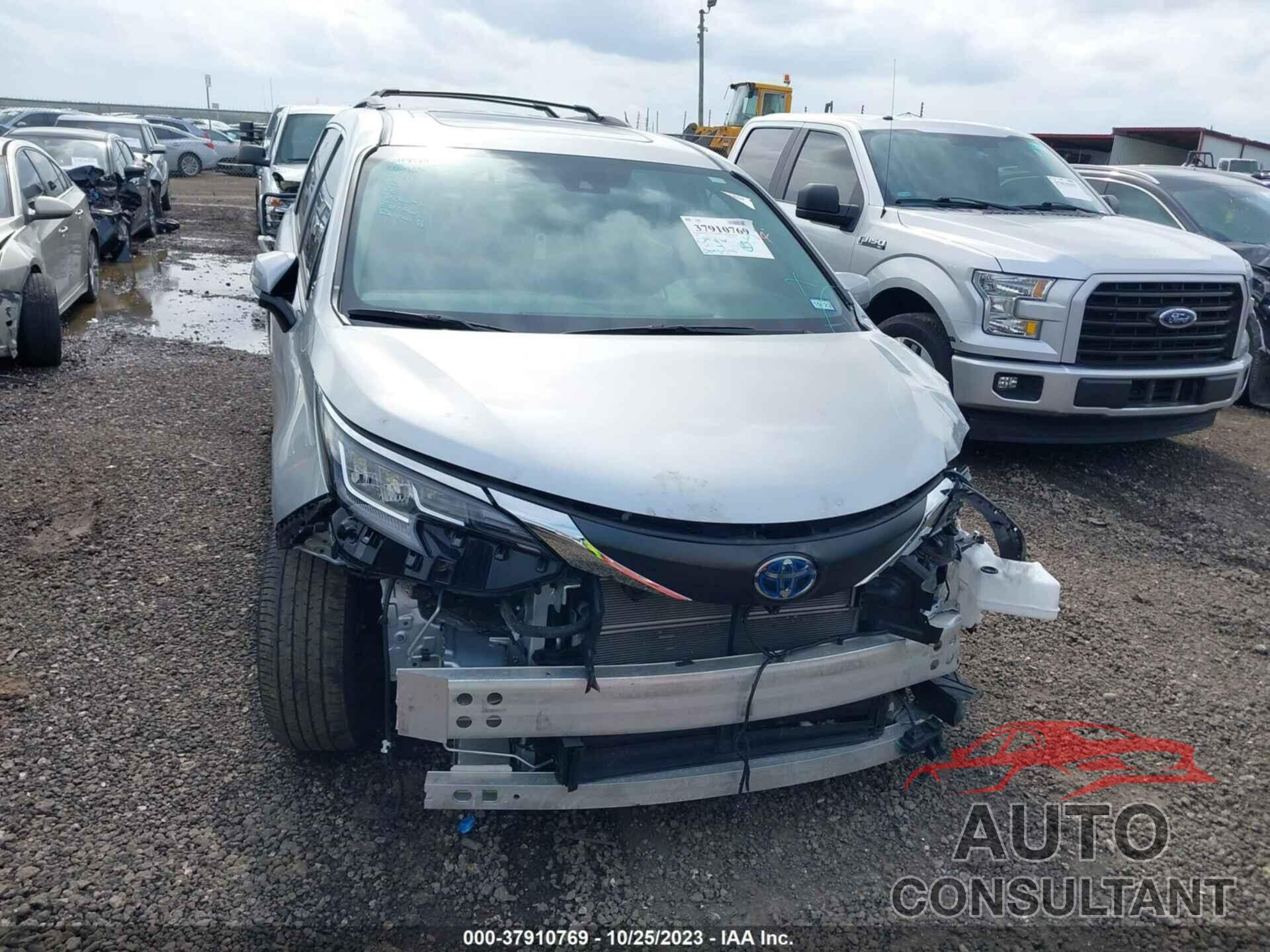 TOYOTA SIENNA 2022 - 5TDYRKECXNS078040