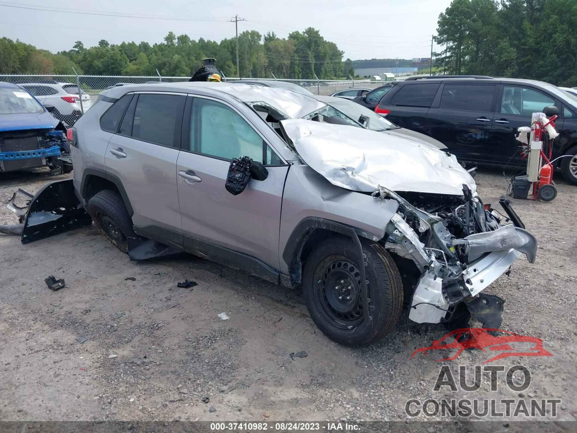 TOYOTA RAV4 2022 - 2T3H1RFV3NC211043