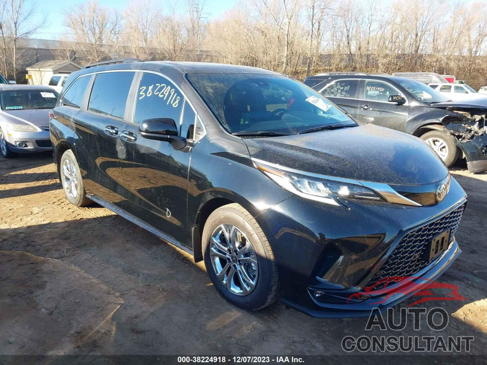 TOYOTA SIENNA 2023 - 5TDDSKFC9PS091172