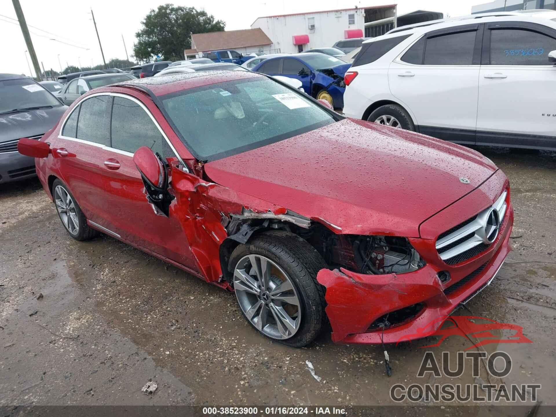 MERCEDES-BENZ C 300 2018 - 55SWF4JBXJU263338