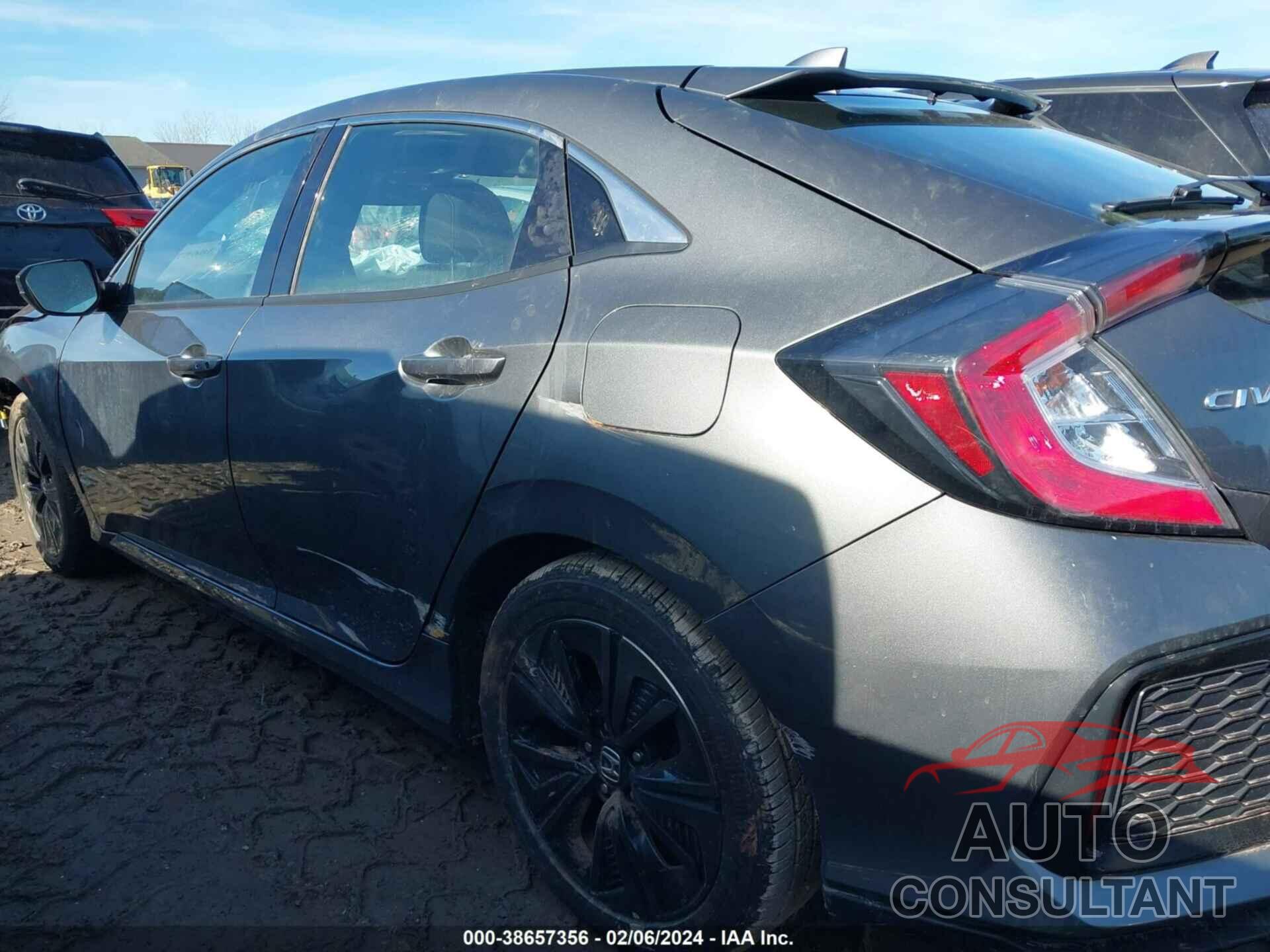 HONDA CIVIC 2019 - SHHFK7H69KU218320