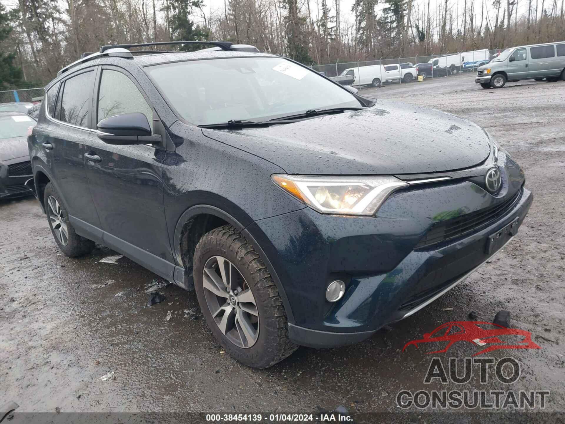 TOYOTA RAV4 2018 - JTMRFREV4JD229127