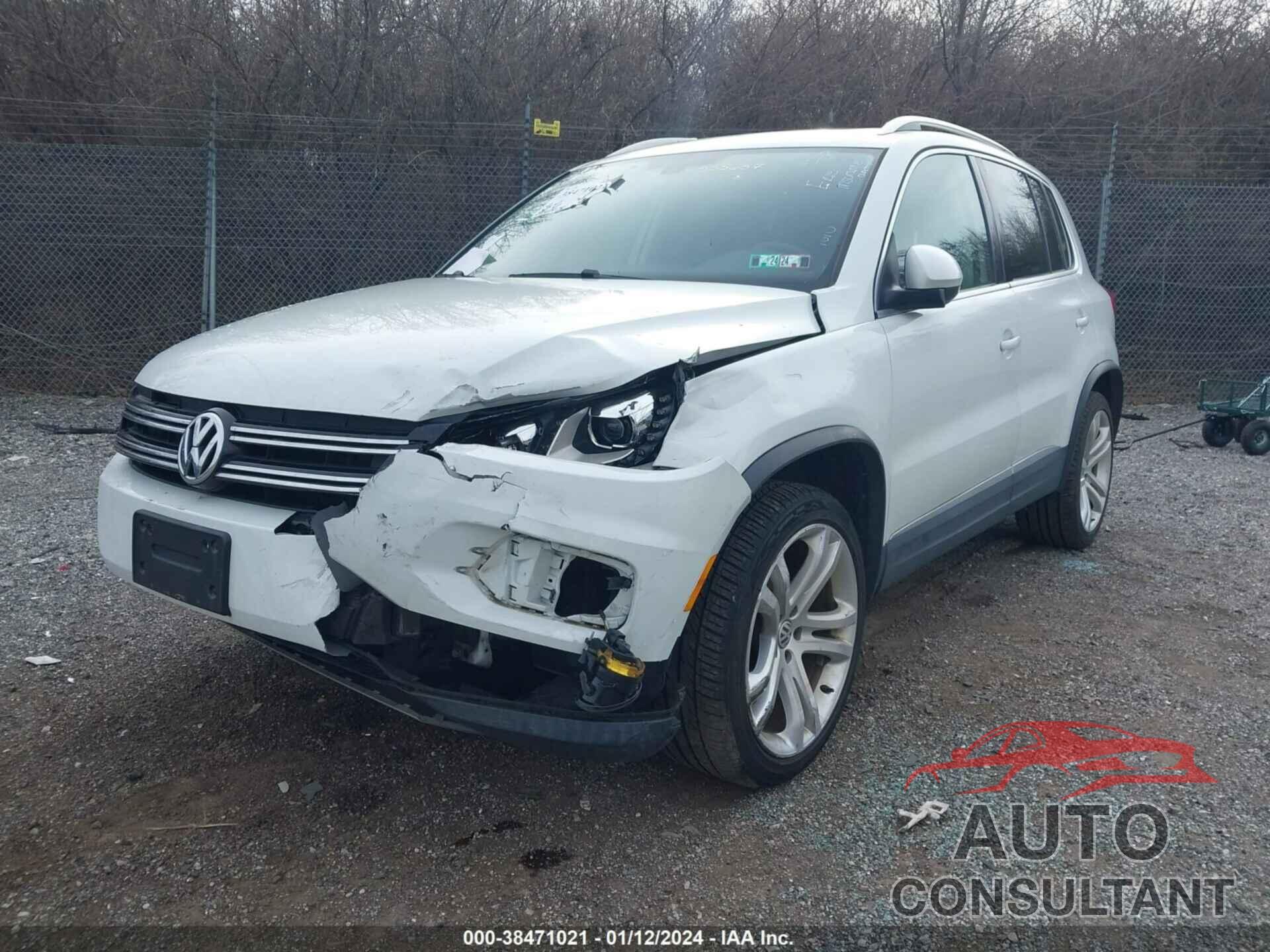 VOLKSWAGEN TIGUAN 2016 - WVGBV7AX7GW555657